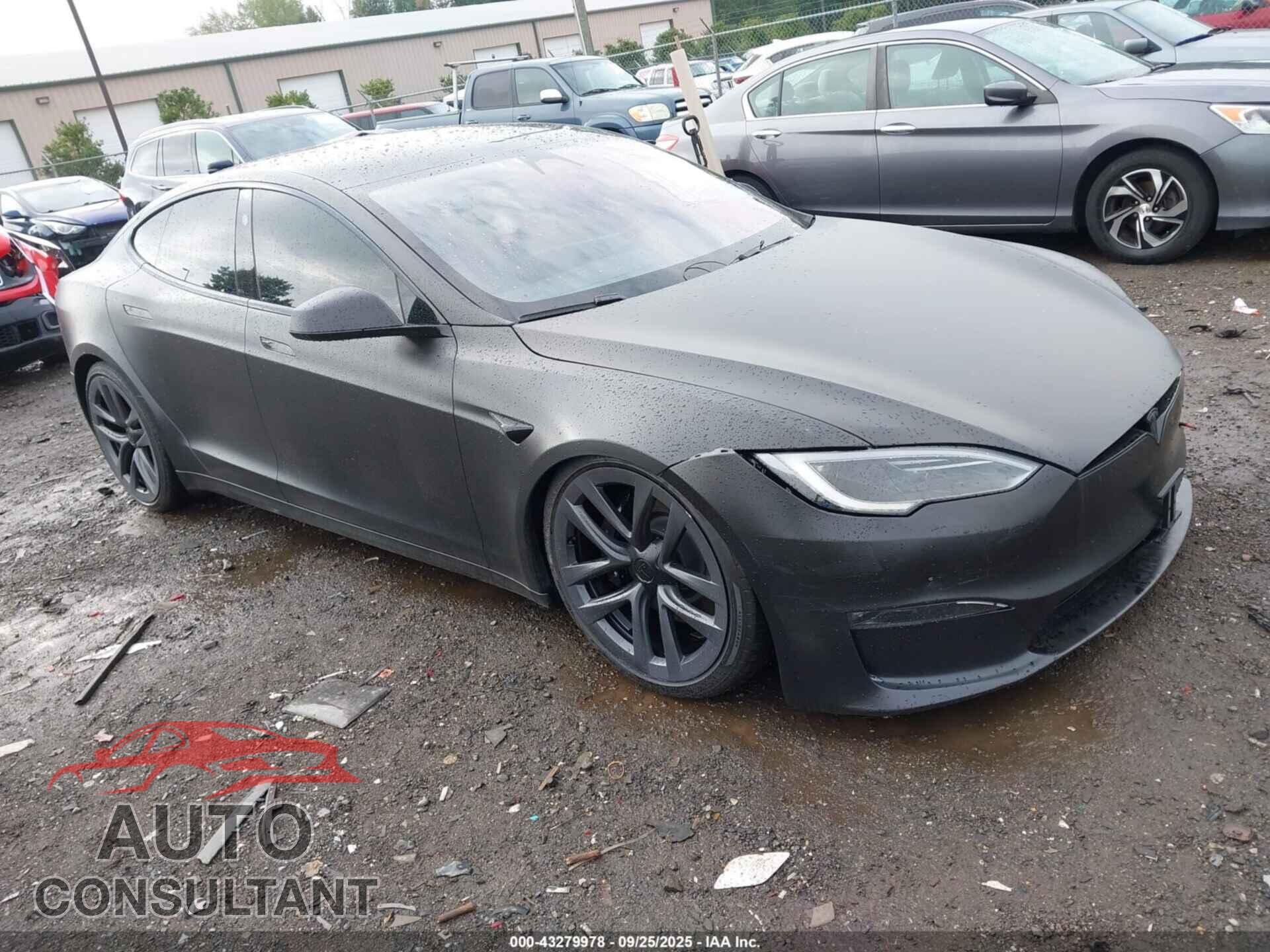 TESLA MODEL S 2022 - 5YJSA1E56NF492686