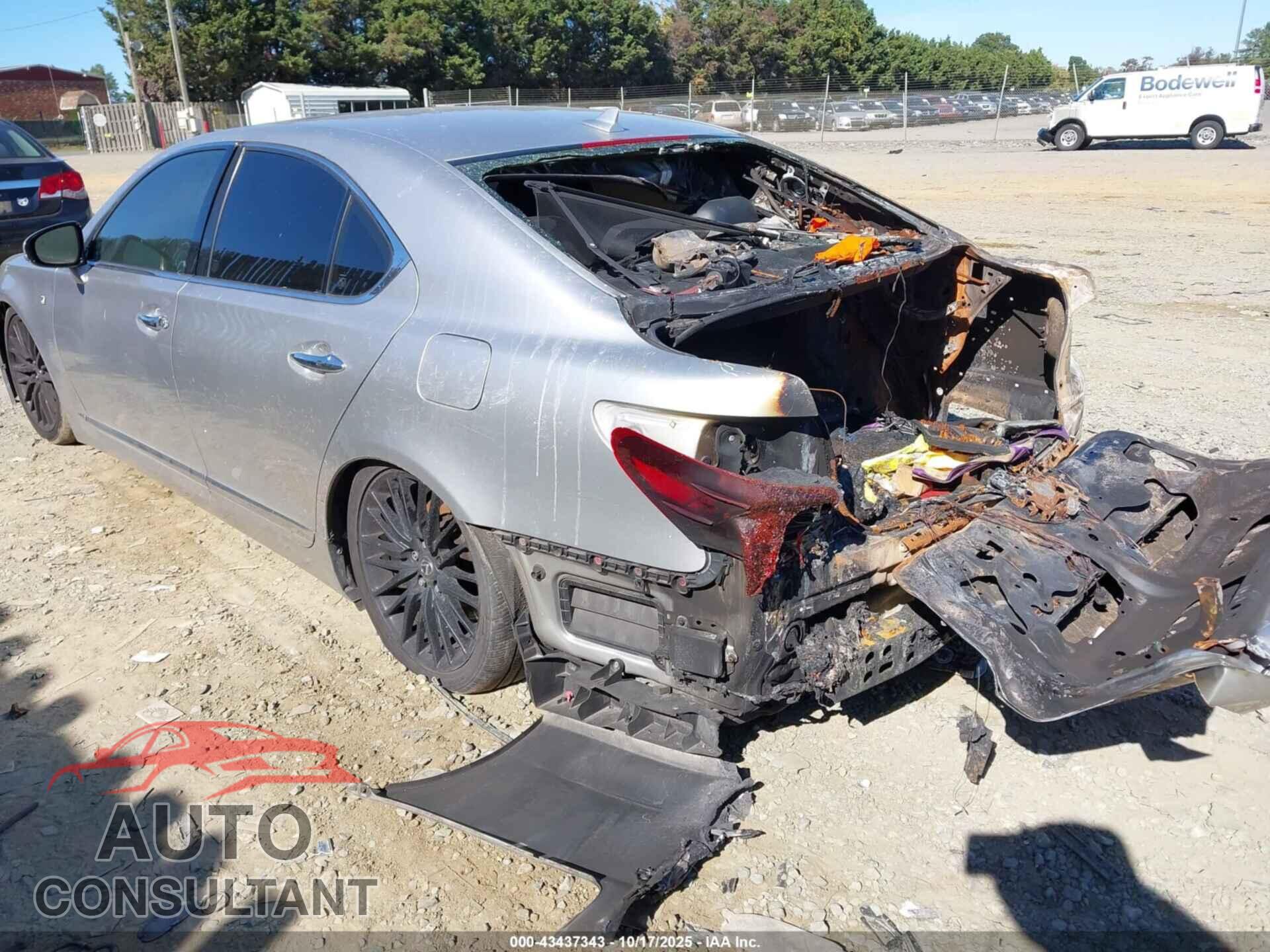 LEXUS LS 460 2013 - JTHCL5EF2D5019042