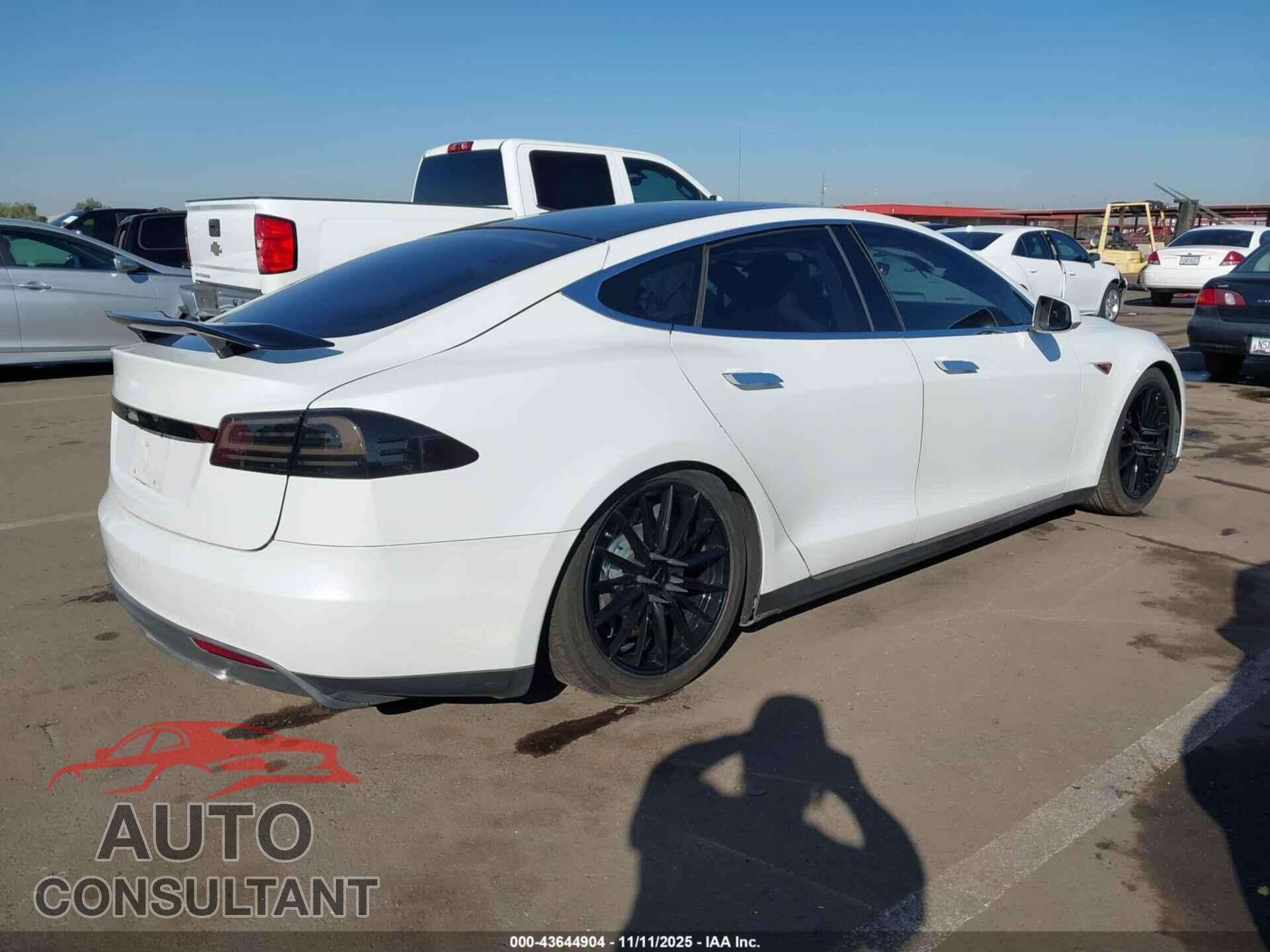 TESLA MODEL S 2012 - 5YJSA1DN6CFS00369