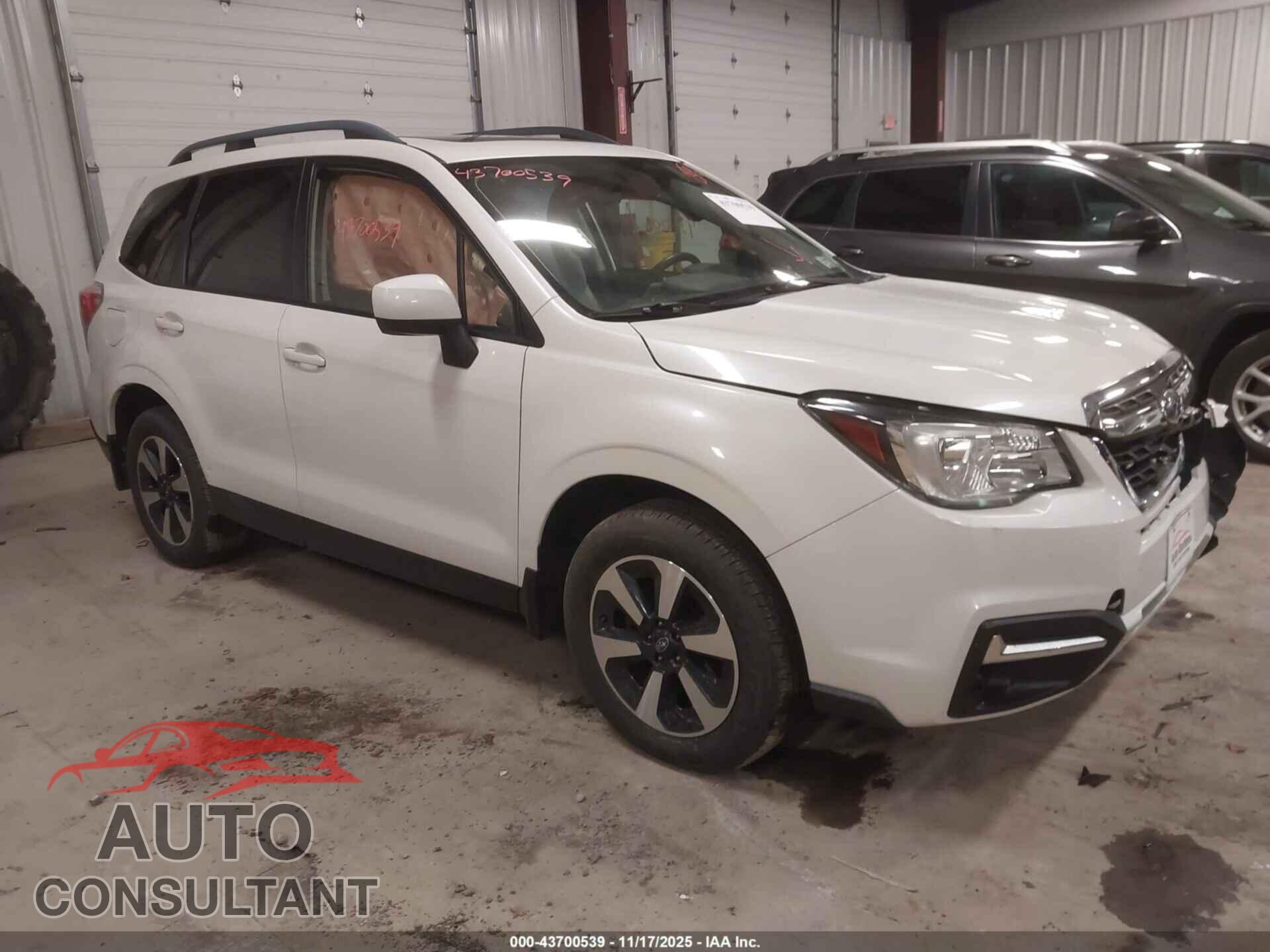 SUBARU FORESTER 2017 - JF2SJAEC0HH413162