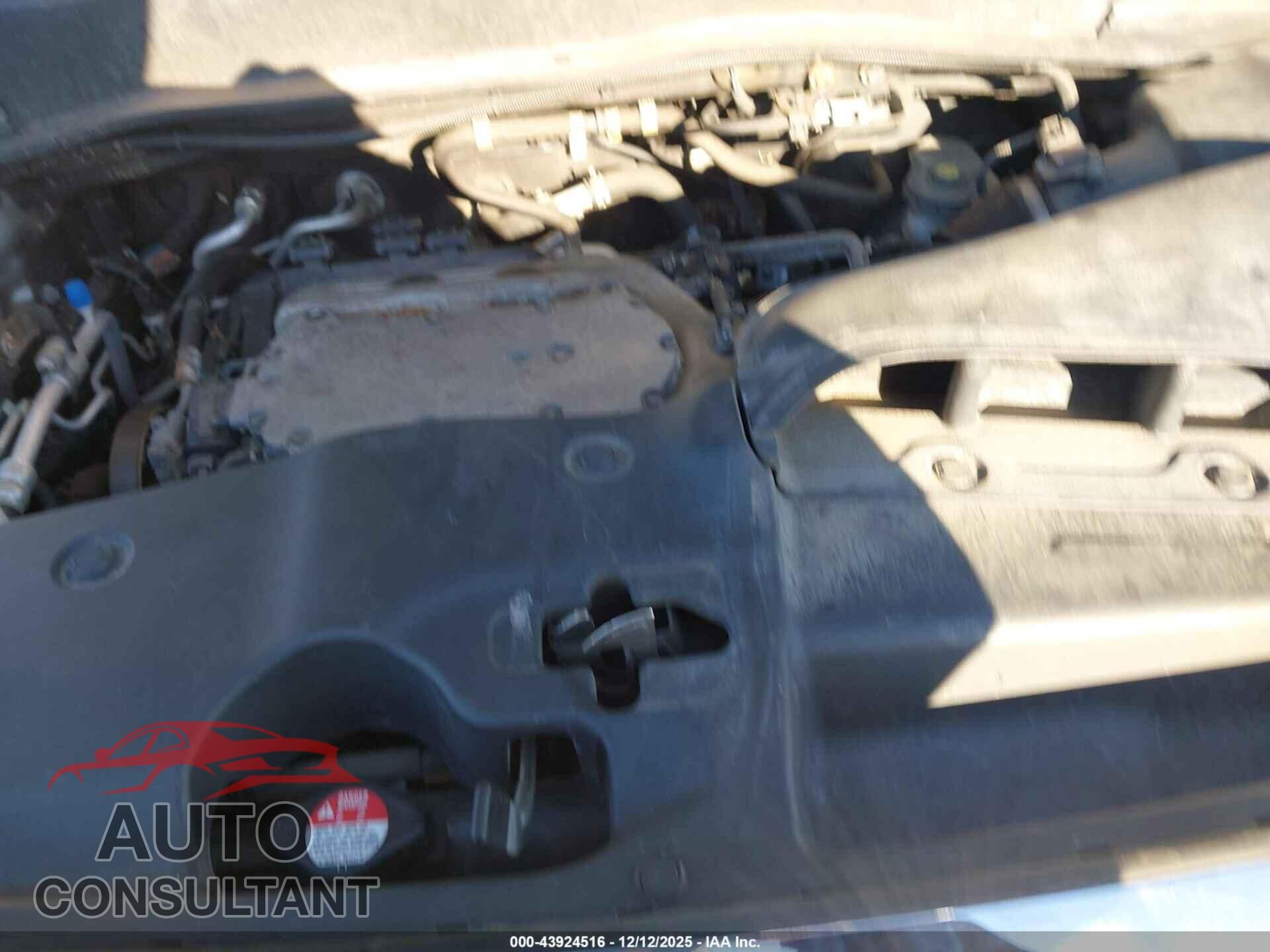 HONDA PILOT 2013 - 5FNYF4H41DB070873