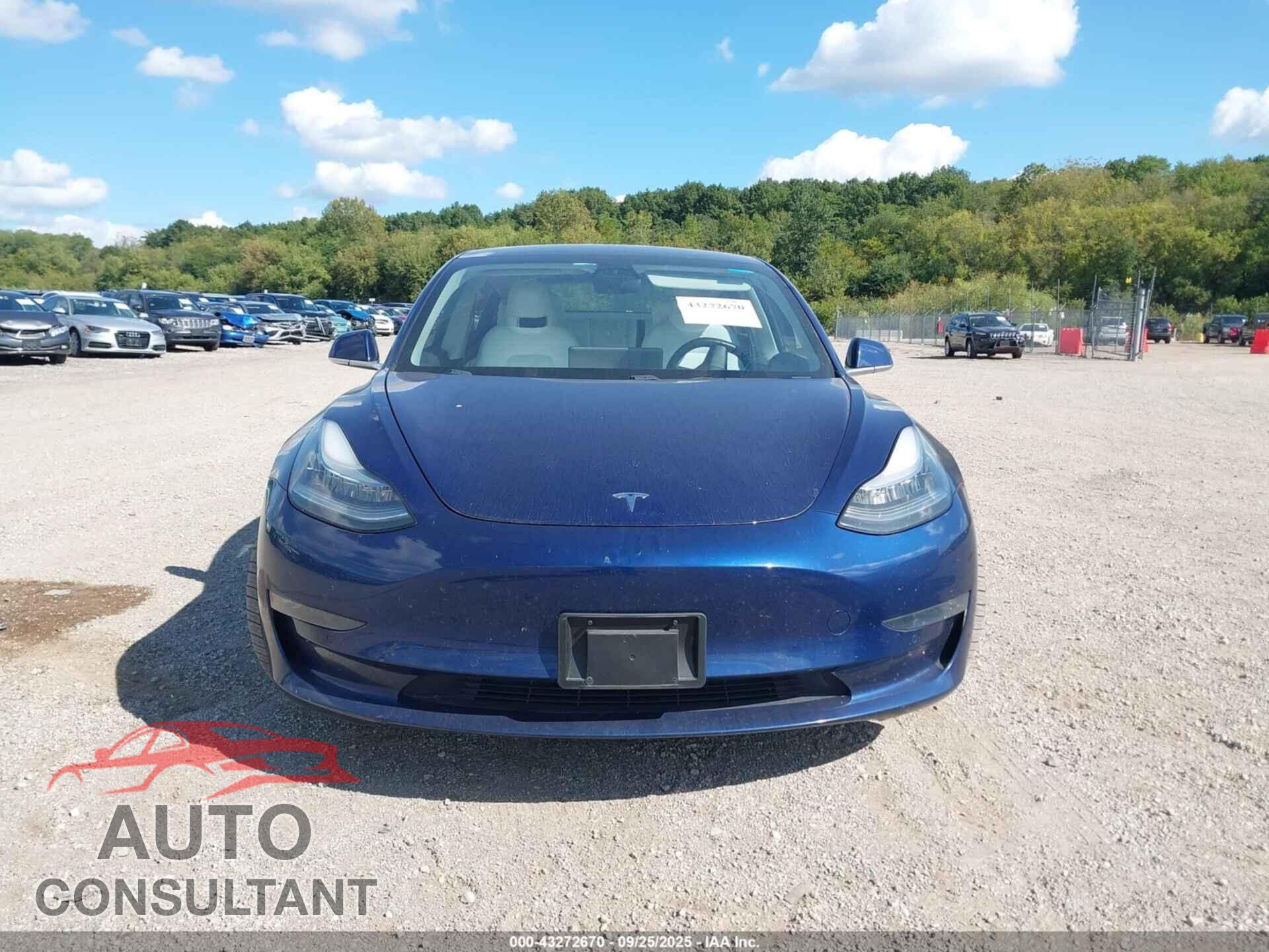 TESLA MODEL 3 2018 - 5YJ3E1EB4JF097771
