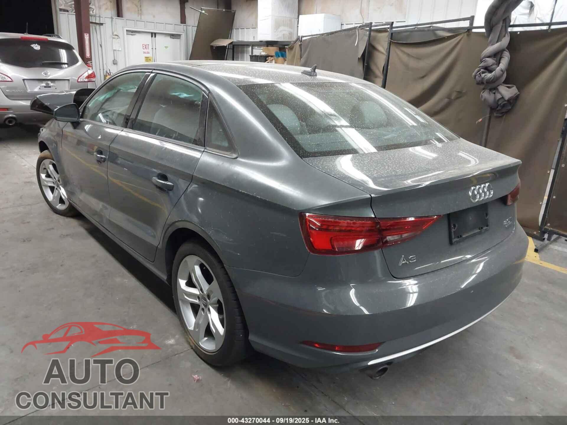 AUDI A3 2017 - WAUB8GFF0H1031757