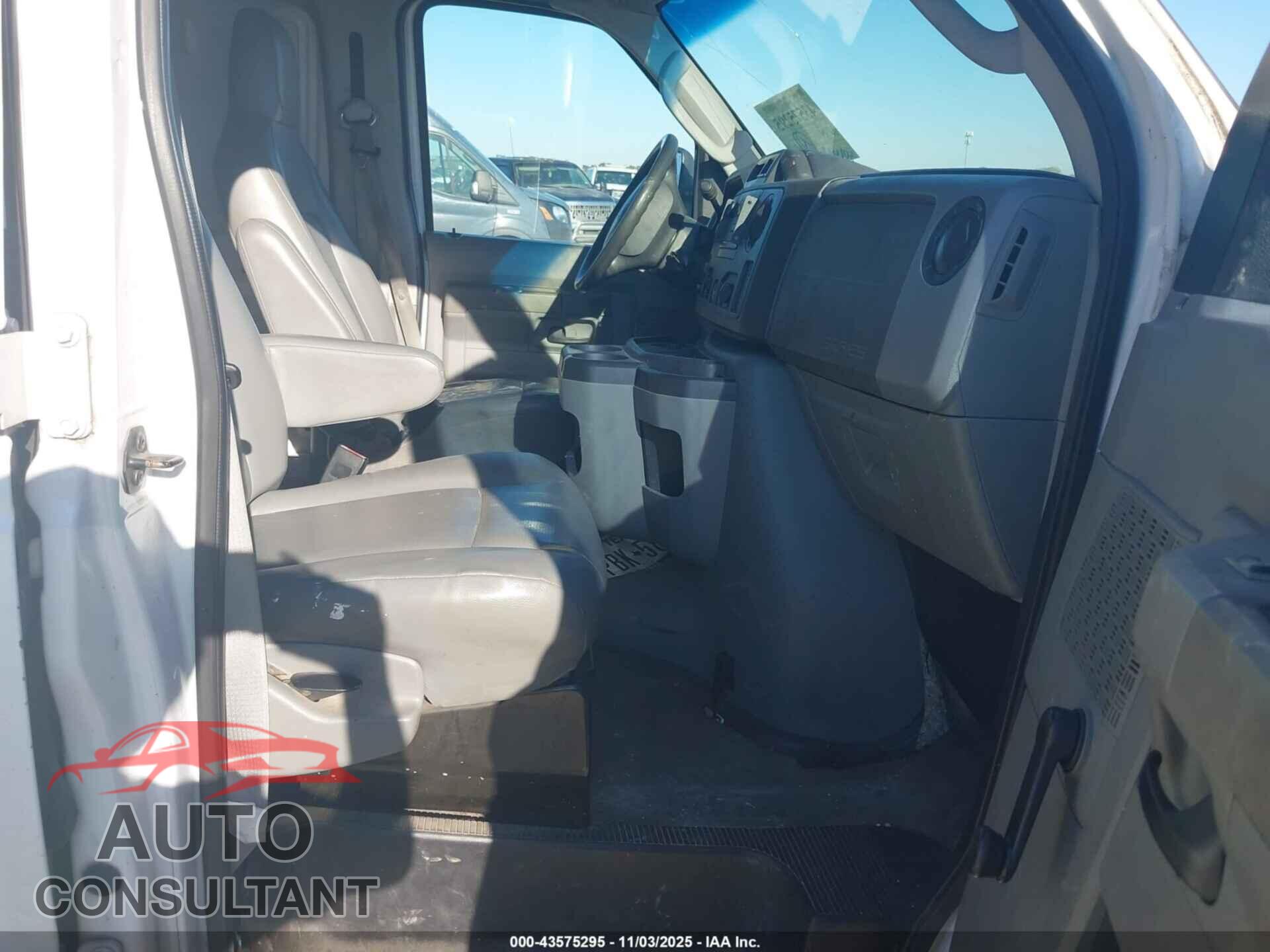 FORD E-350 SUPER DUTY 2011 - 1FTSE3EL8BDA33726