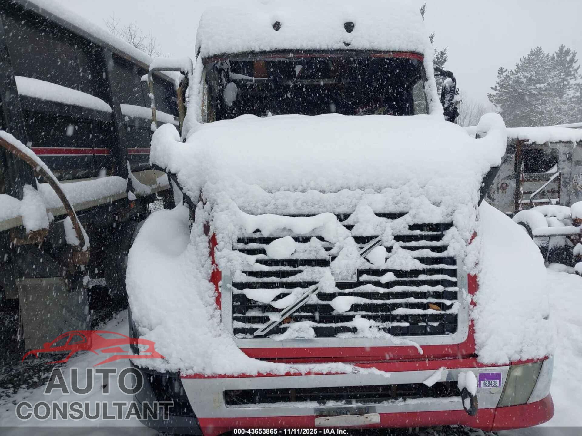 VOLVO VN 2013 - 4V4NC9TK3DN139521