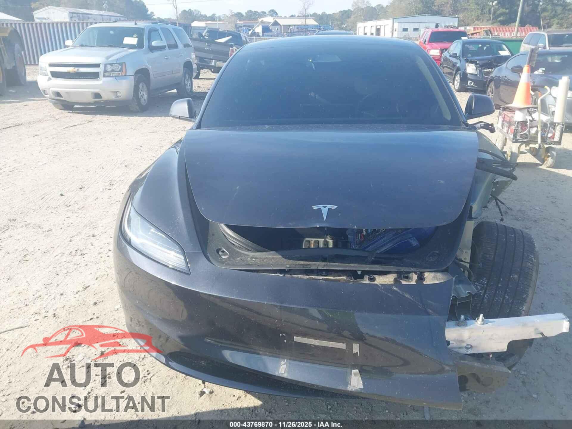 TESLA MODEL 3 2024 - 5YJ3E1EA8RF853203