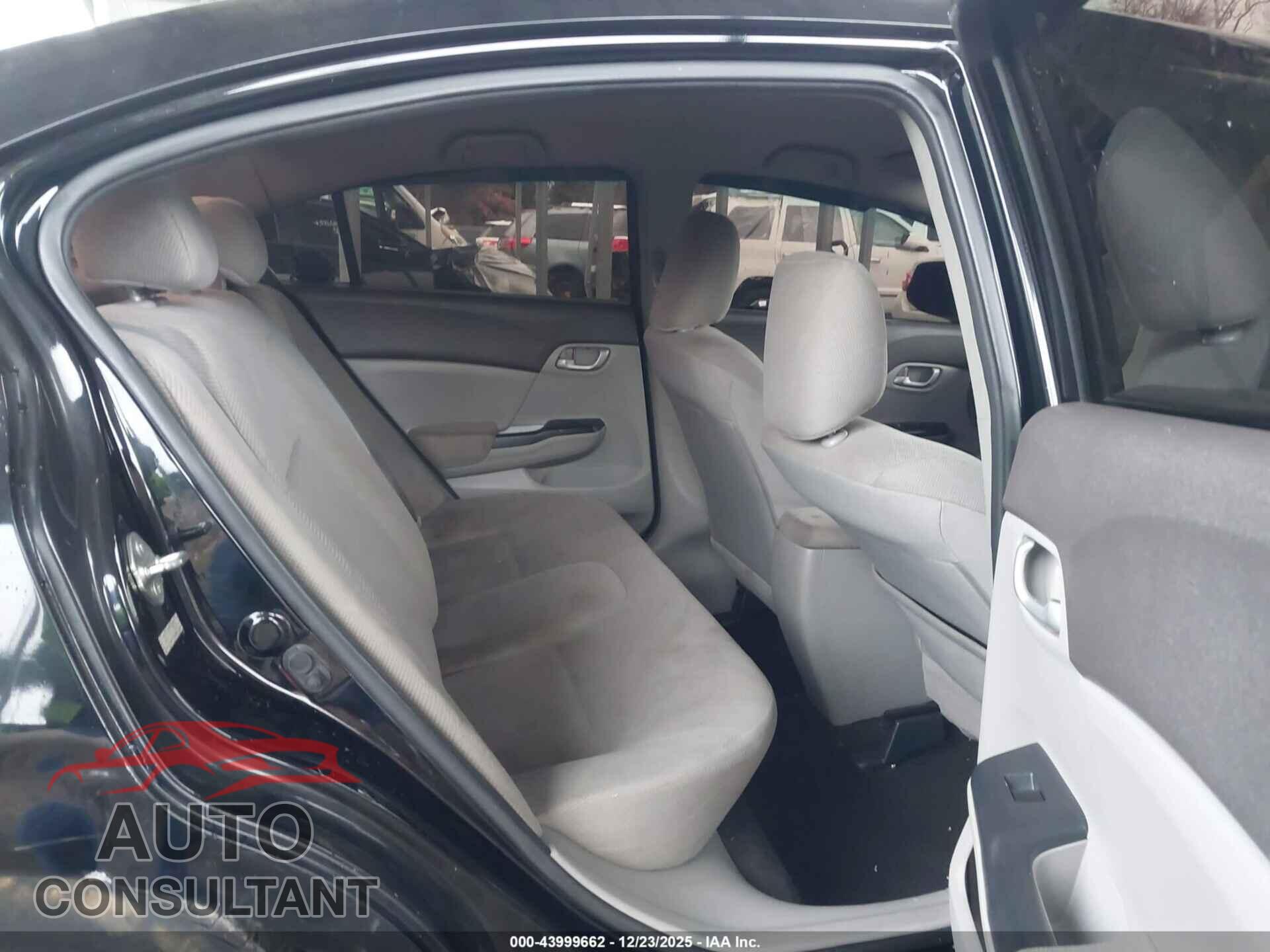 HONDA CIVIC 2012 - 2HGFB2F58CH320820