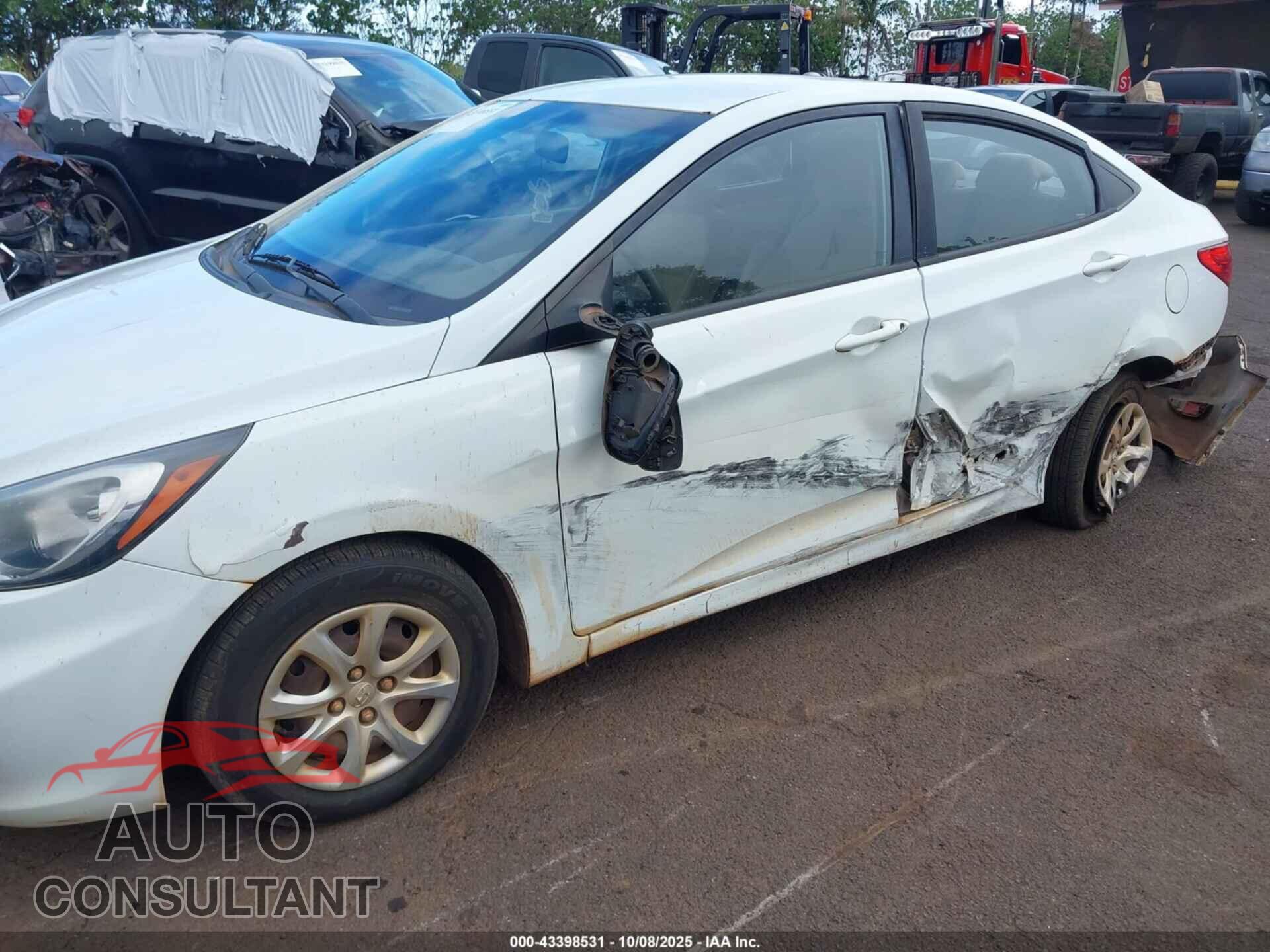 HYUNDAI ACCENT 2014 - KMHCT4AE8EU633587