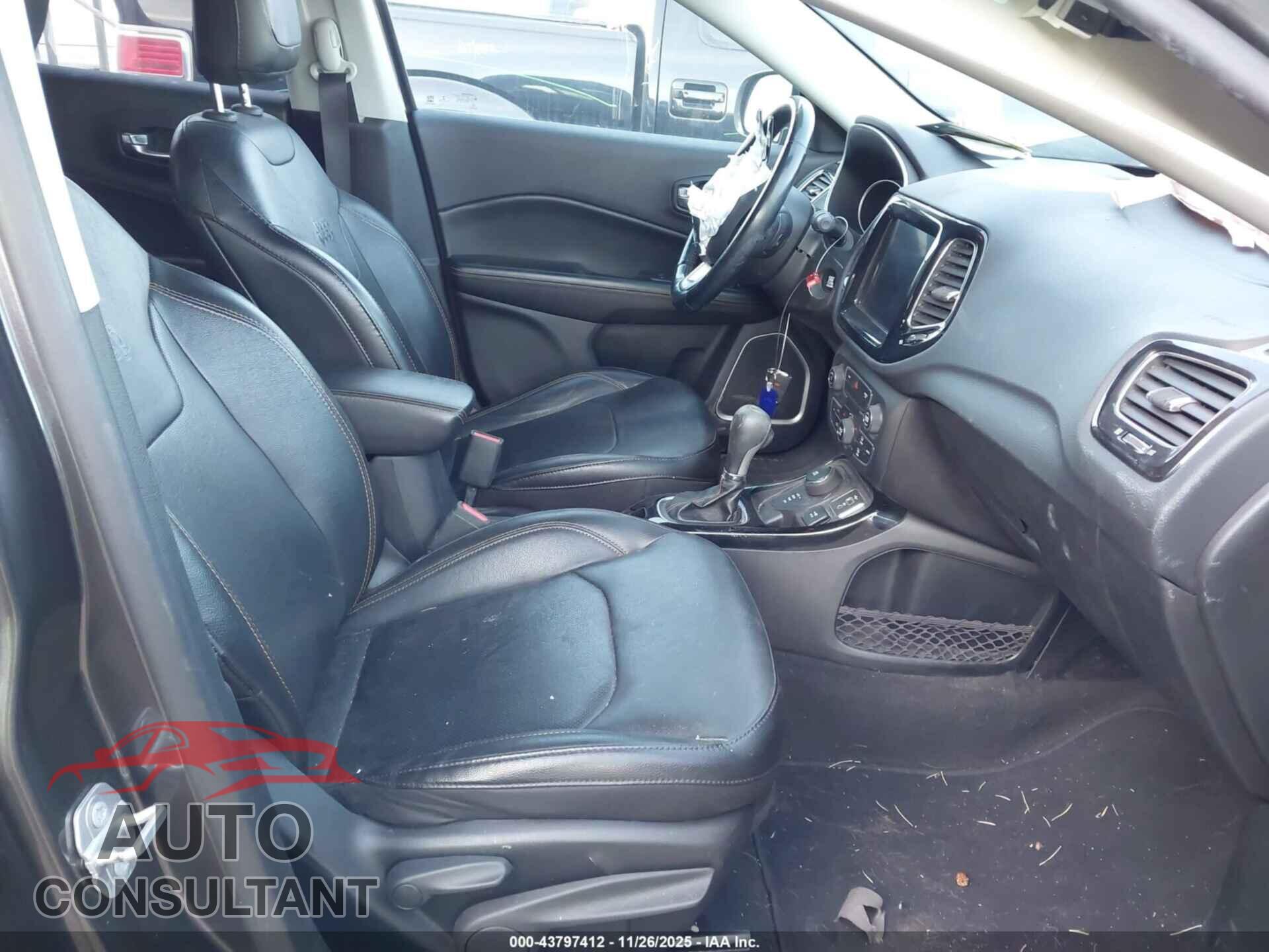 JEEP COMPASS 2020 - 3C4NJDCB0LT185343