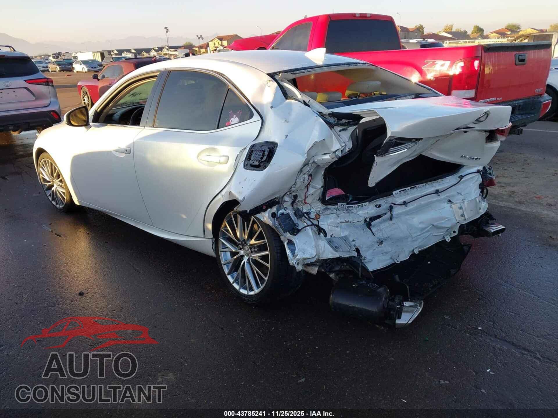 LEXUS IS 300 2018 - JTHBA1D20J5074206