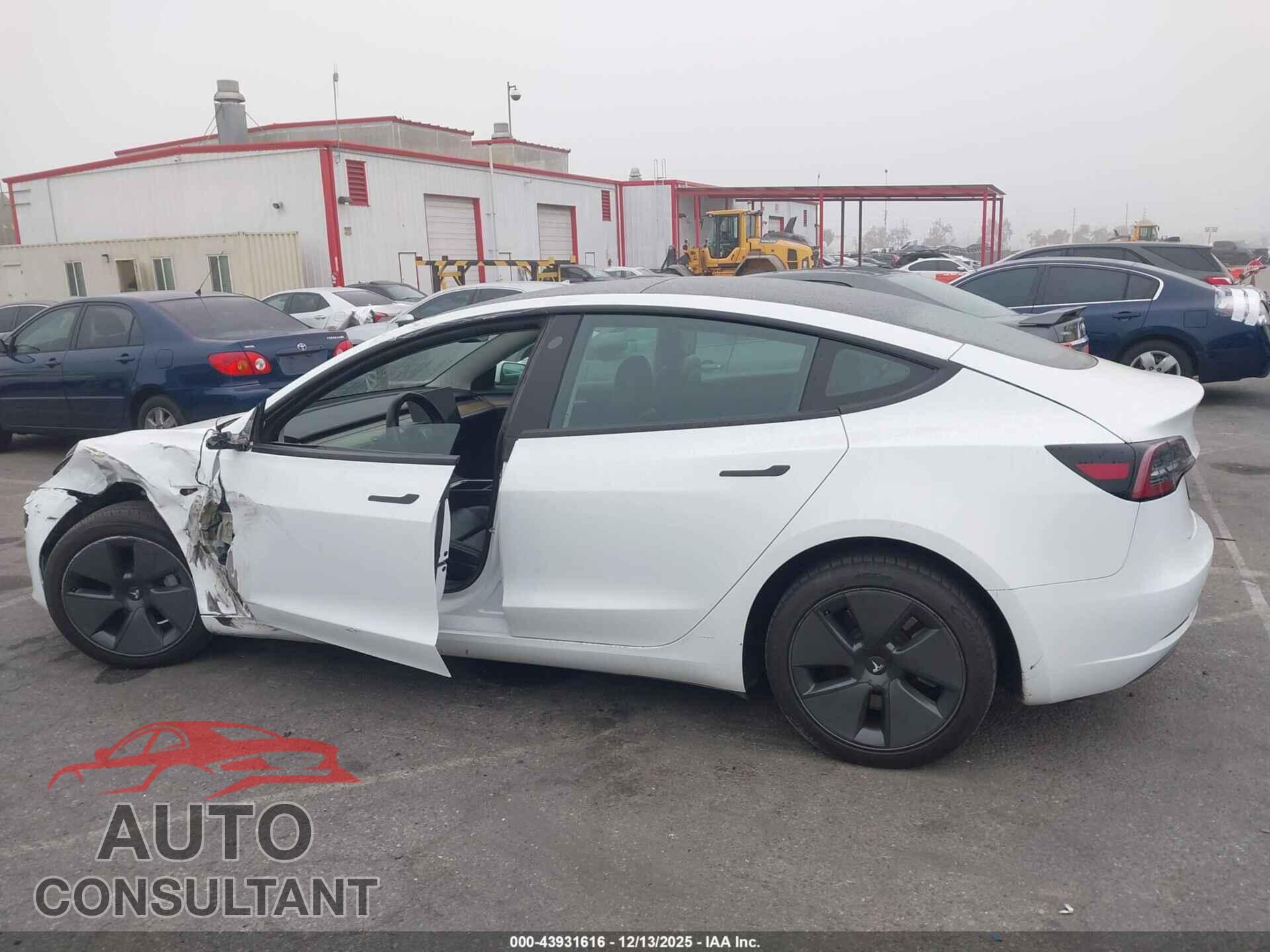 TESLA MODEL 3 2023 - 5YJ3E1EA1PF404863