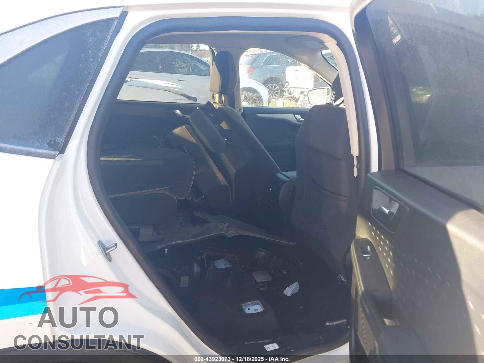 FORD ESCAPE 2020 - 1FMCU9G61LUA33663