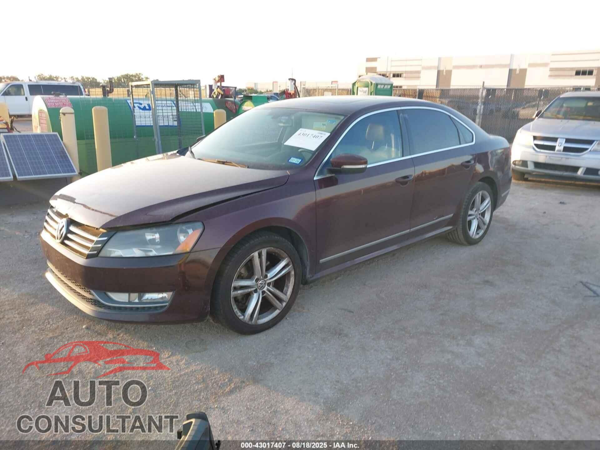 VOLKSWAGEN PASSAT 2012 - 1VWBN7A38CC106675