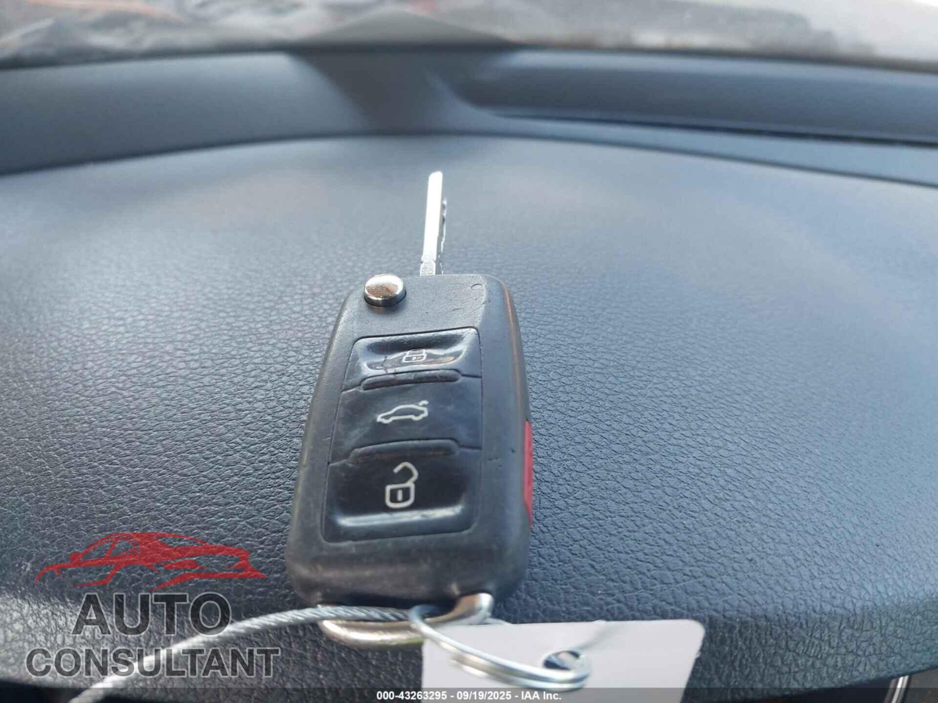 VOLKSWAGEN JETTA 2017 - 3VW2B7AJ3HM232729