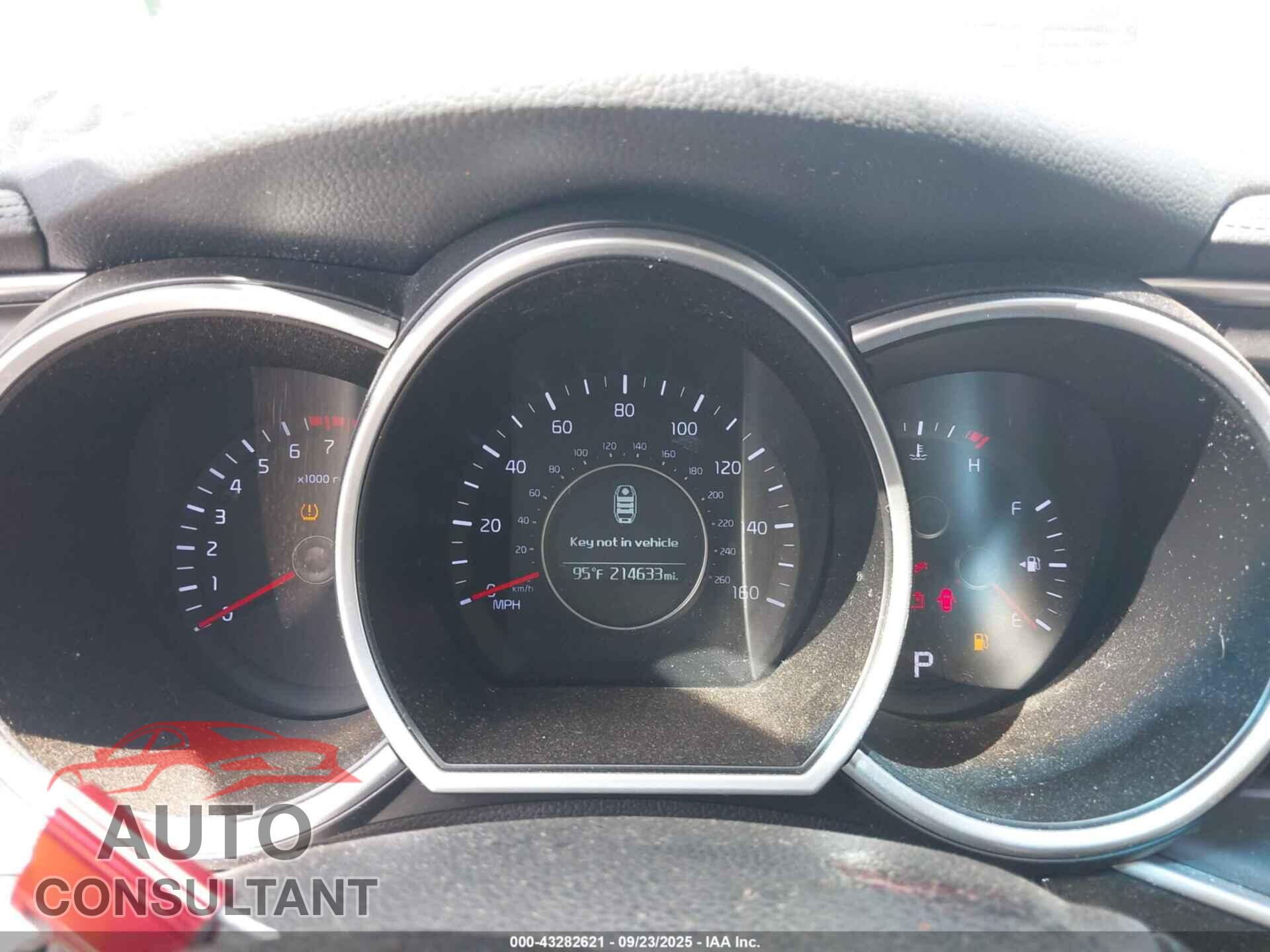KIA OPTIMA 2015 - 5XXGN4A71FG408727