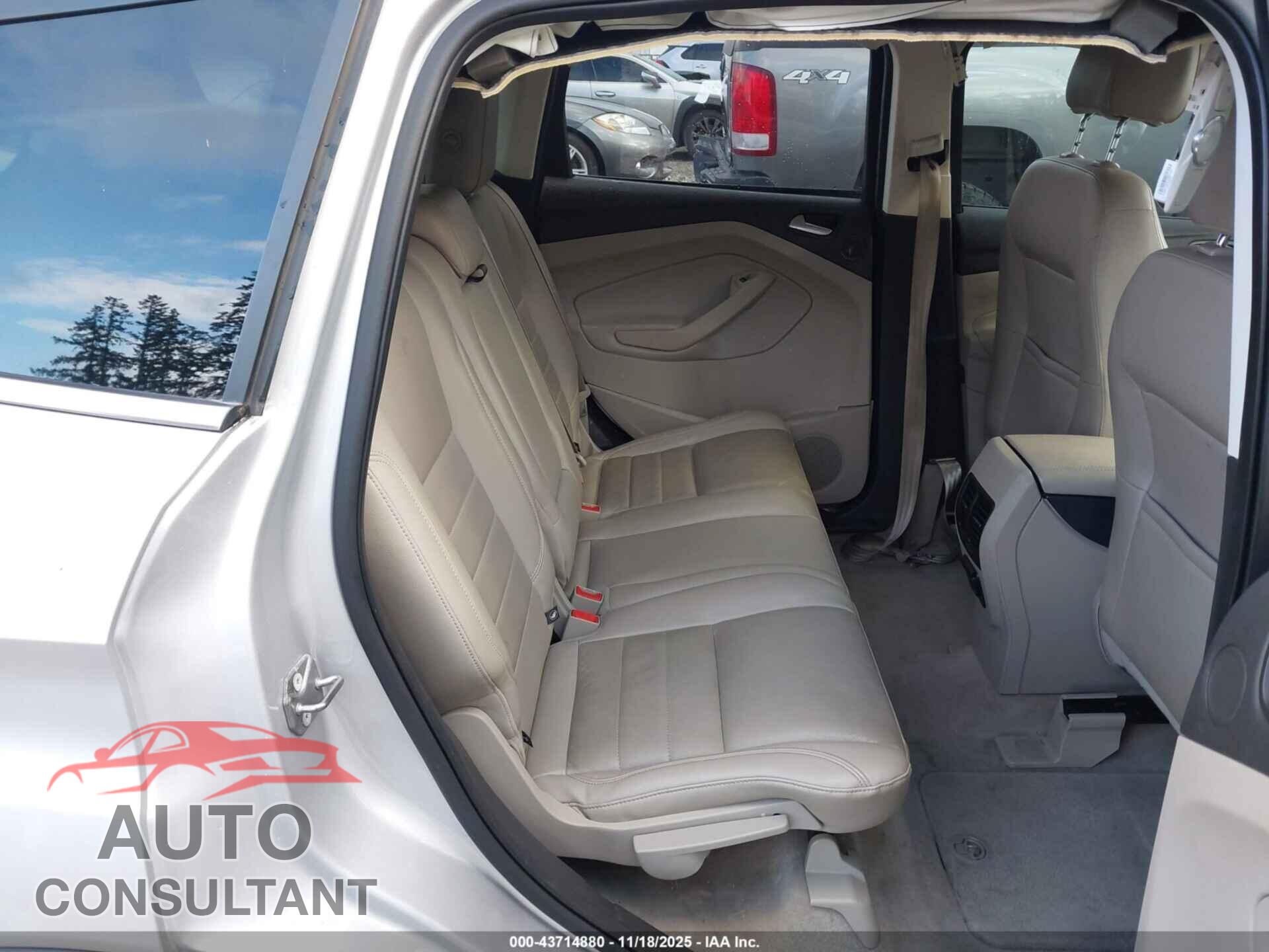 FORD ESCAPE 2014 - 1FMCU9J93EUC85713
