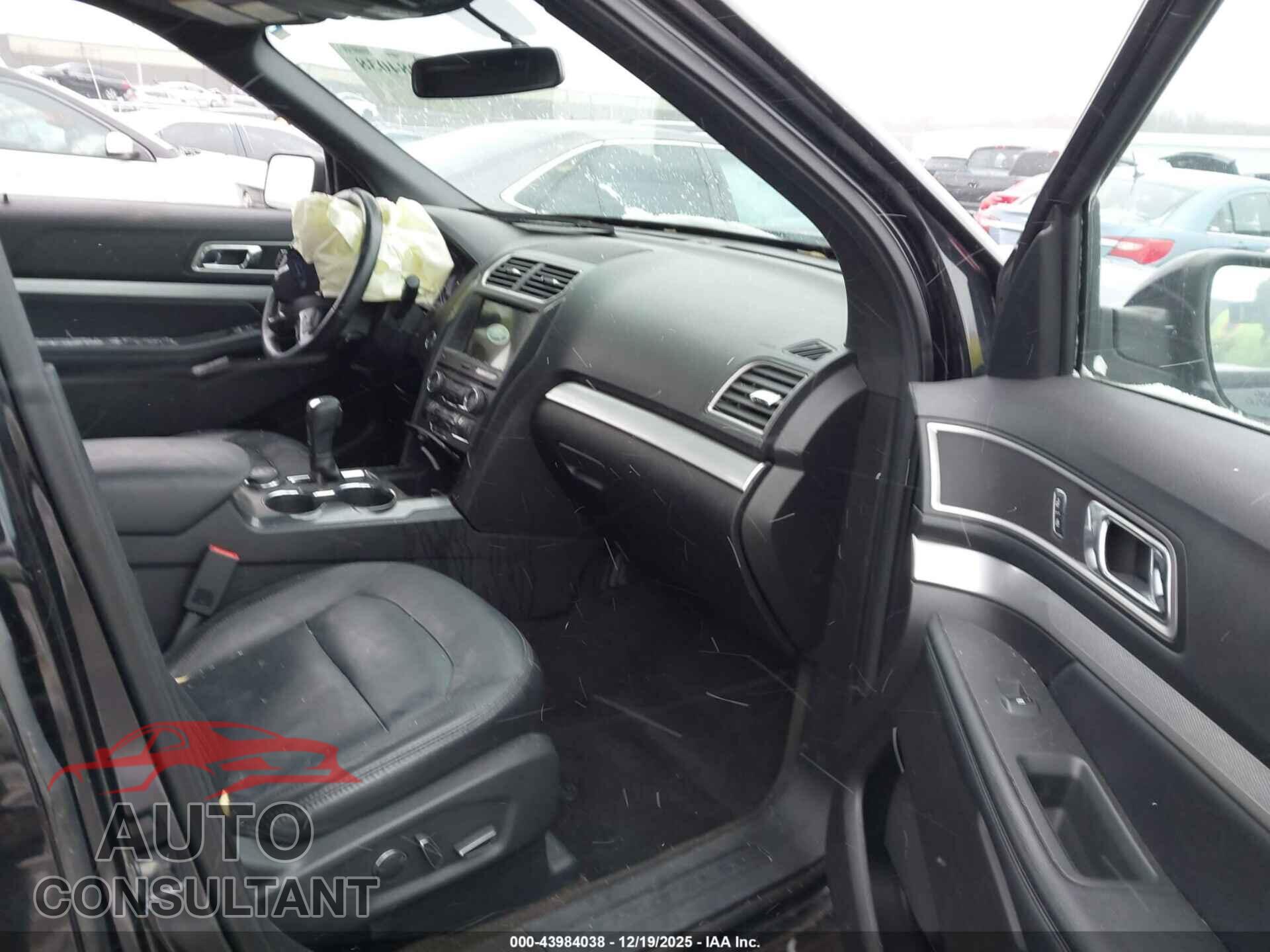 FORD EXPLORER 2017 - 1FM5K8D8XHGD97102