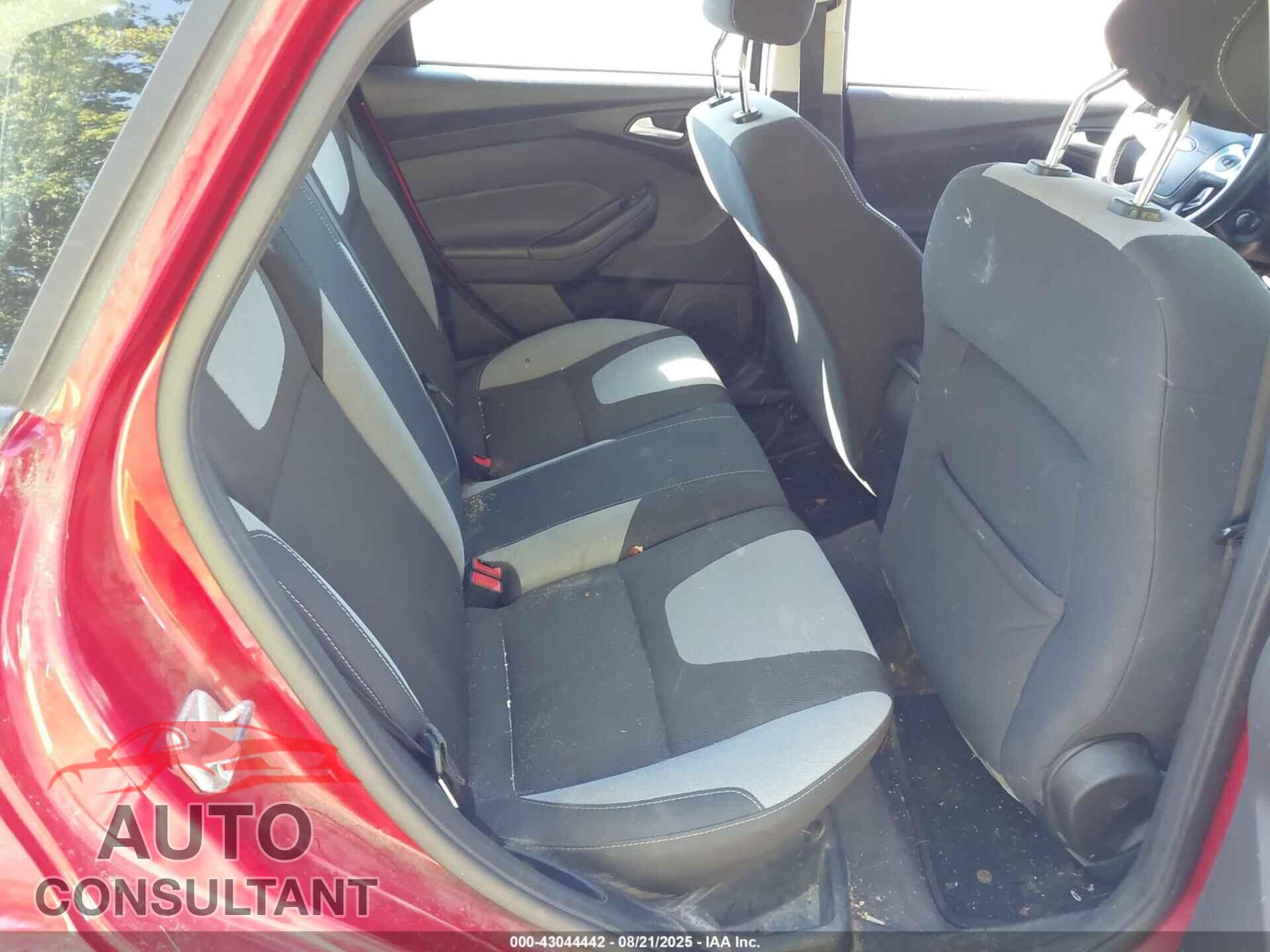 FORD FOCUS 2012 - 1FAHP3K2XCL307070