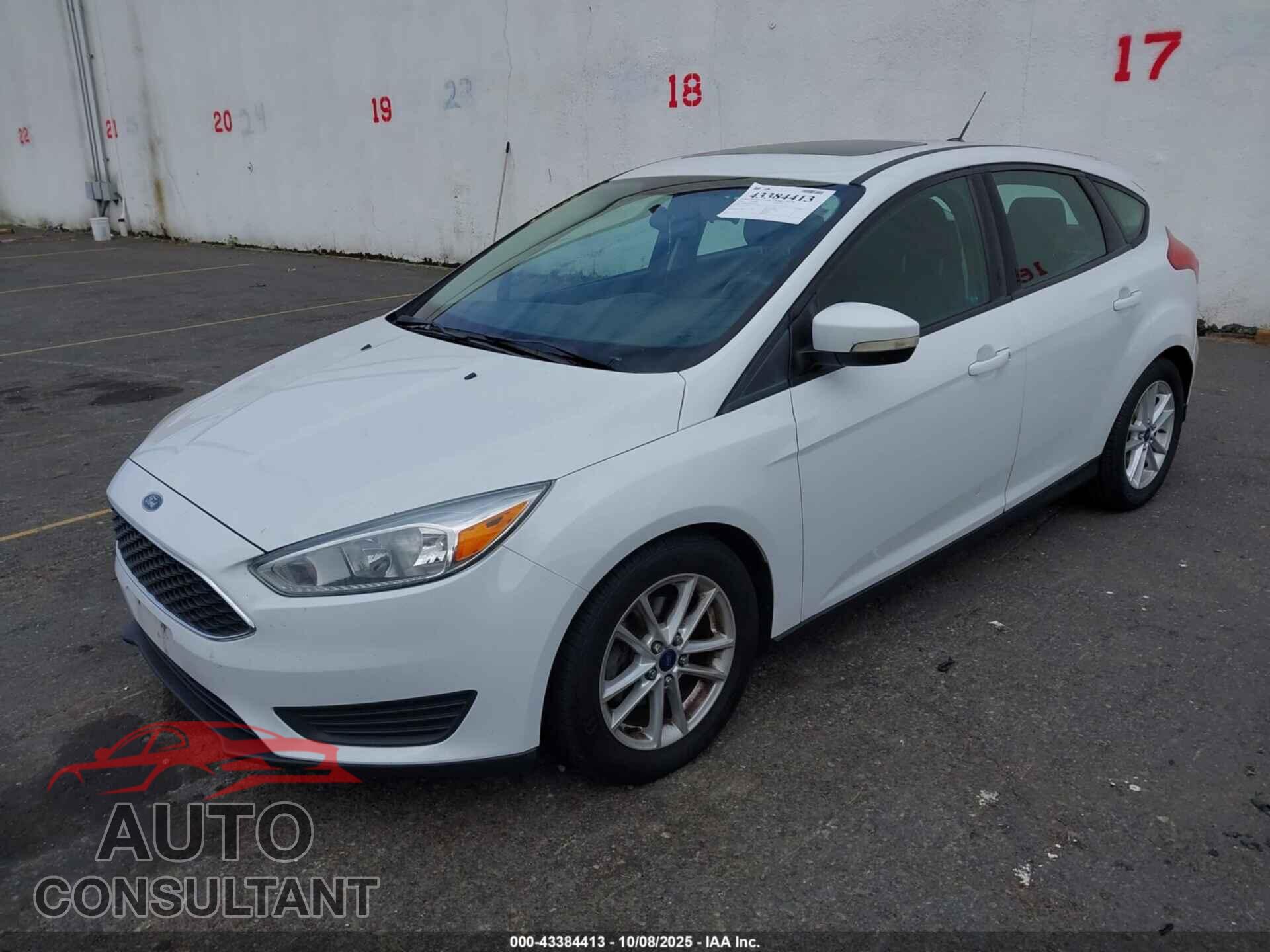FORD FOCUS 2016 - 1FADP3K22GL247354