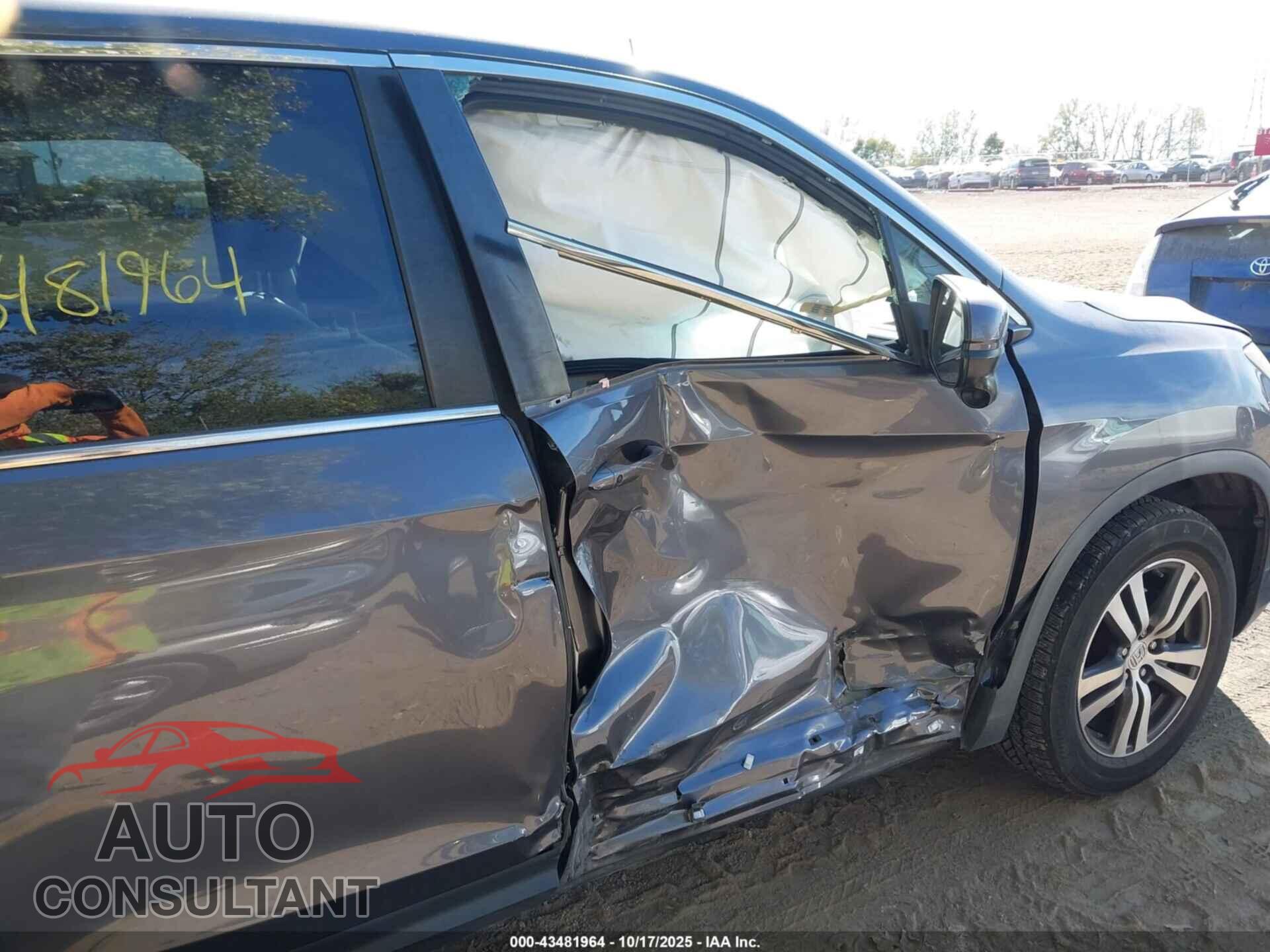 HONDA PILOT 2018 - 5FNYF6H3XJB021900