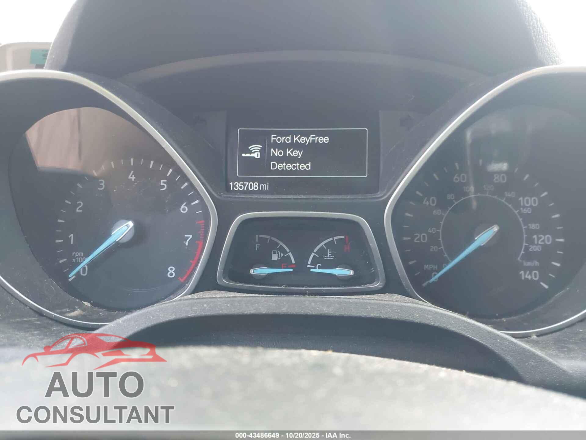 FORD ESCAPE 2017 - 1FMCU9JD8HUB53233