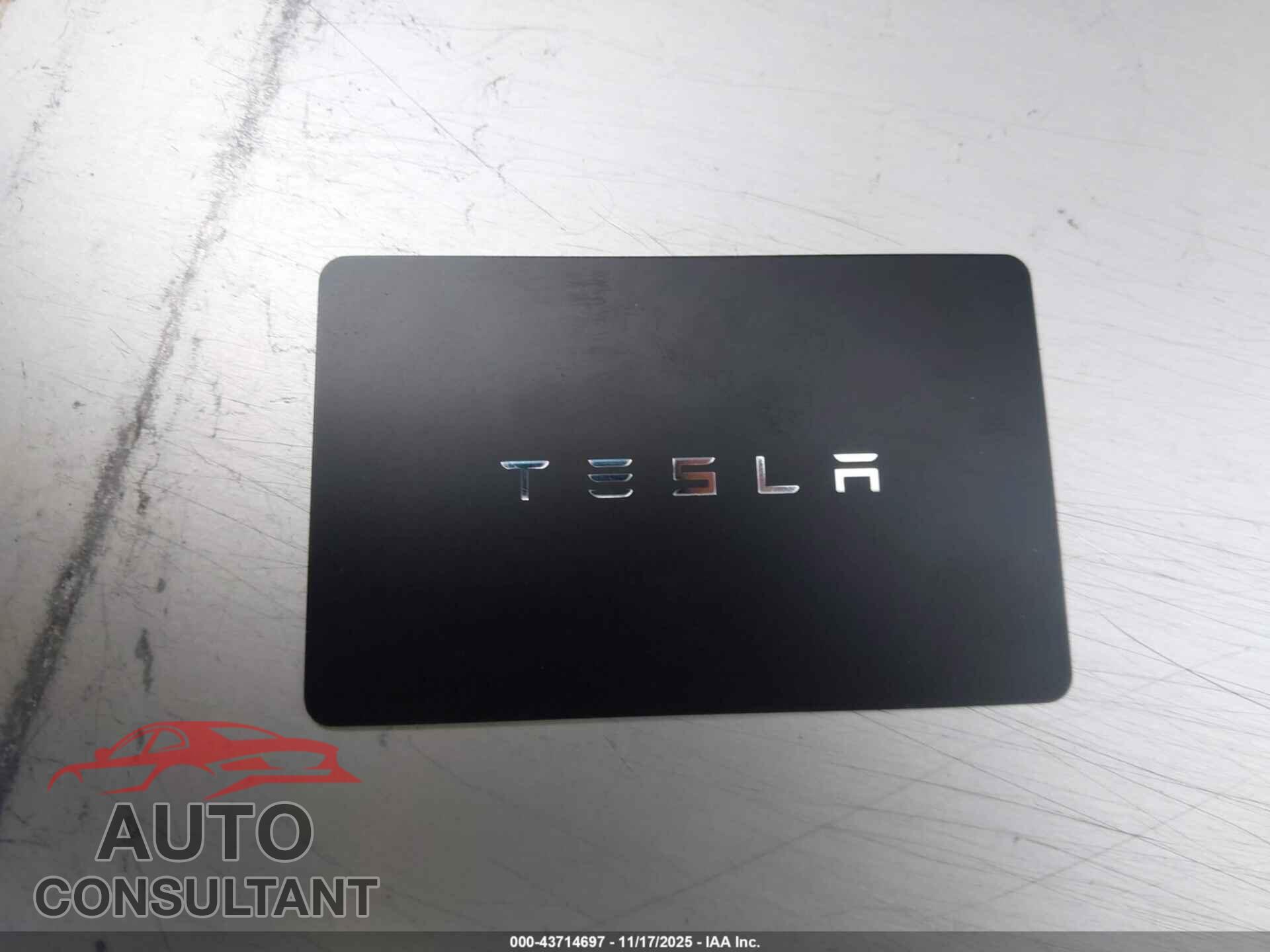 TESLA MODEL S 2025 - 5YJSA1E52SF549624