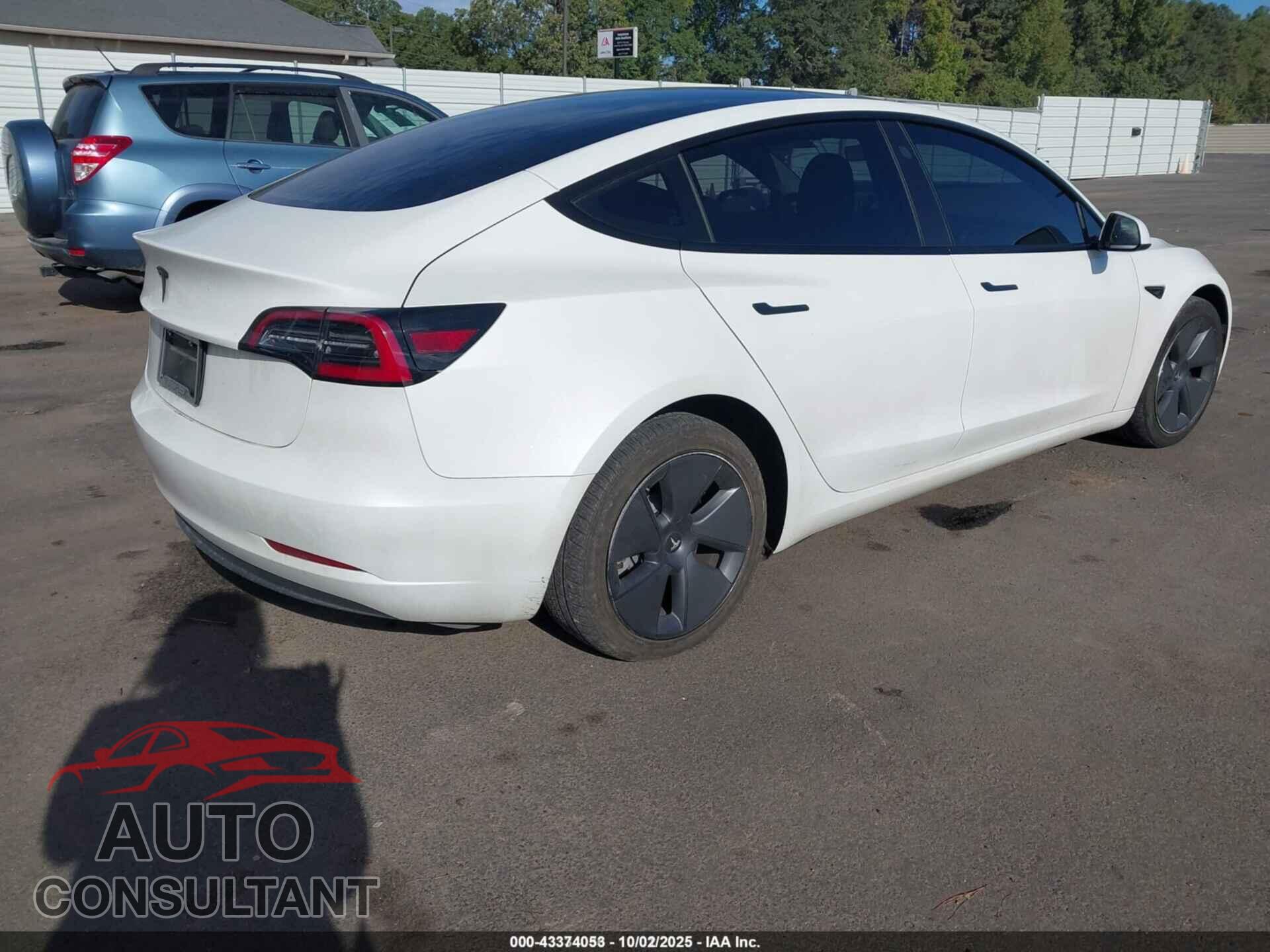 TESLA MODEL 3 2023 - 5YJ3E1EAXPF398559