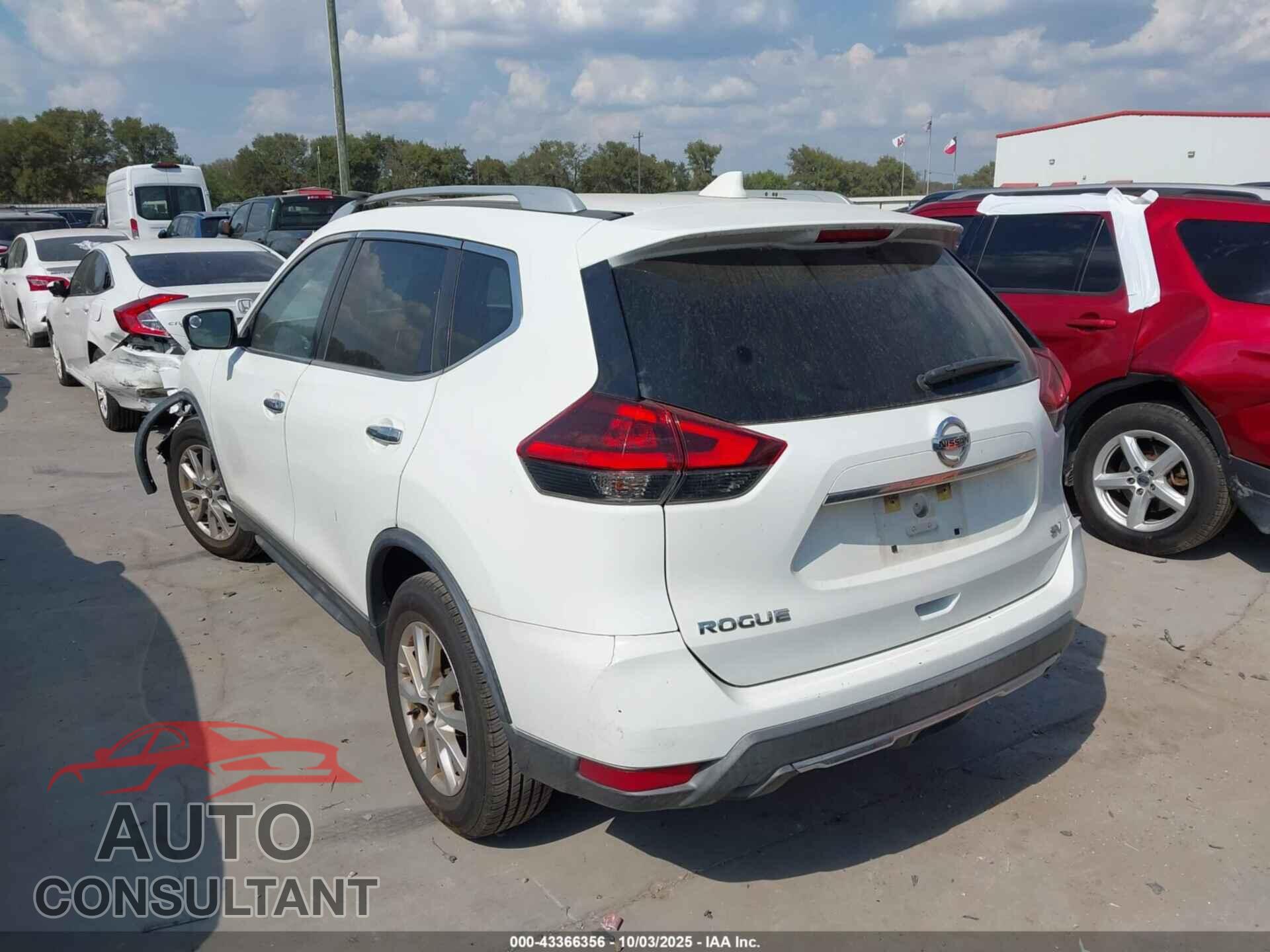 NISSAN ROGUE 2018 - KNMAT2MT2JP587600
