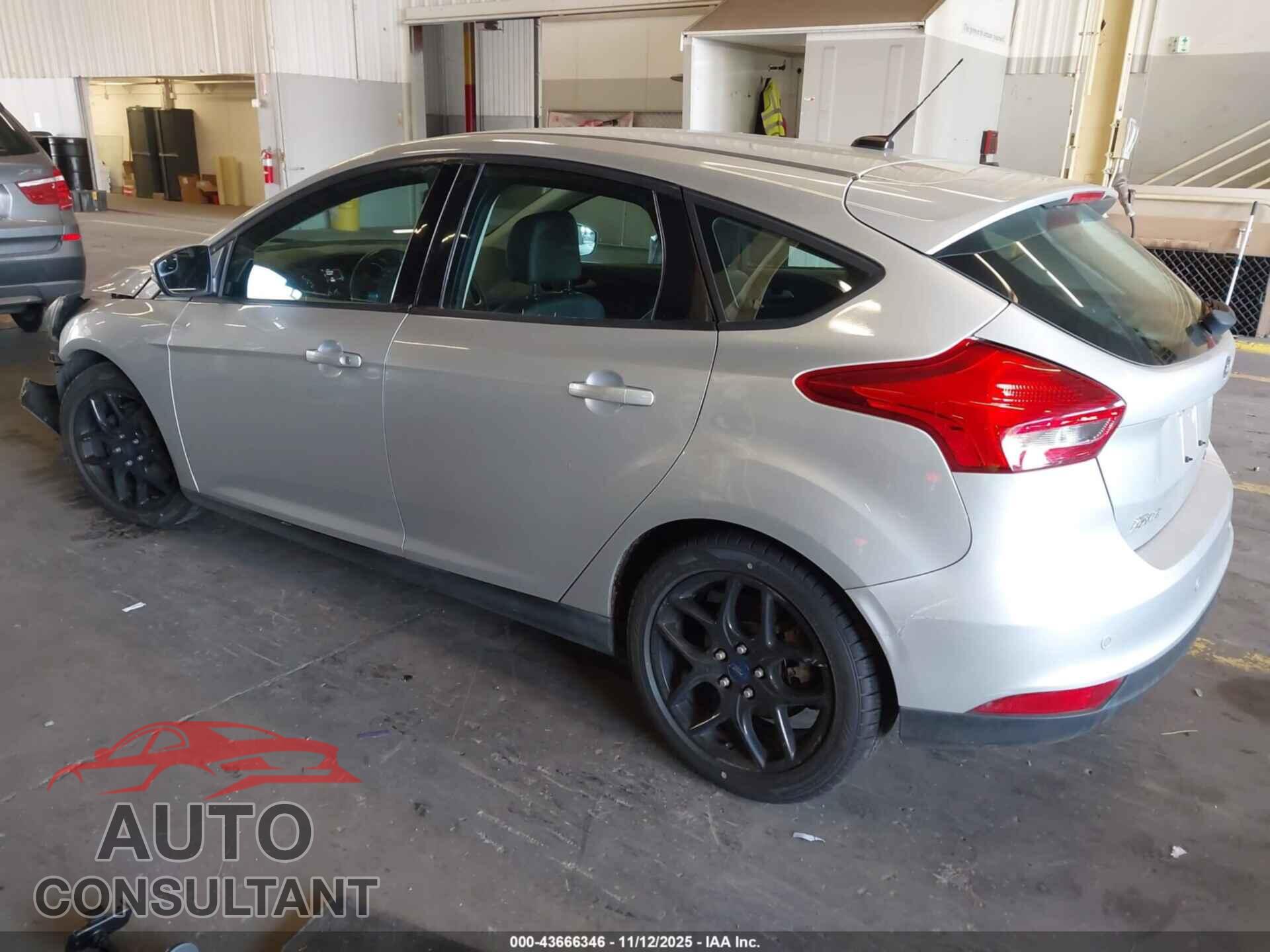 FORD FOCUS 2016 - 1FADP3K22GL319072