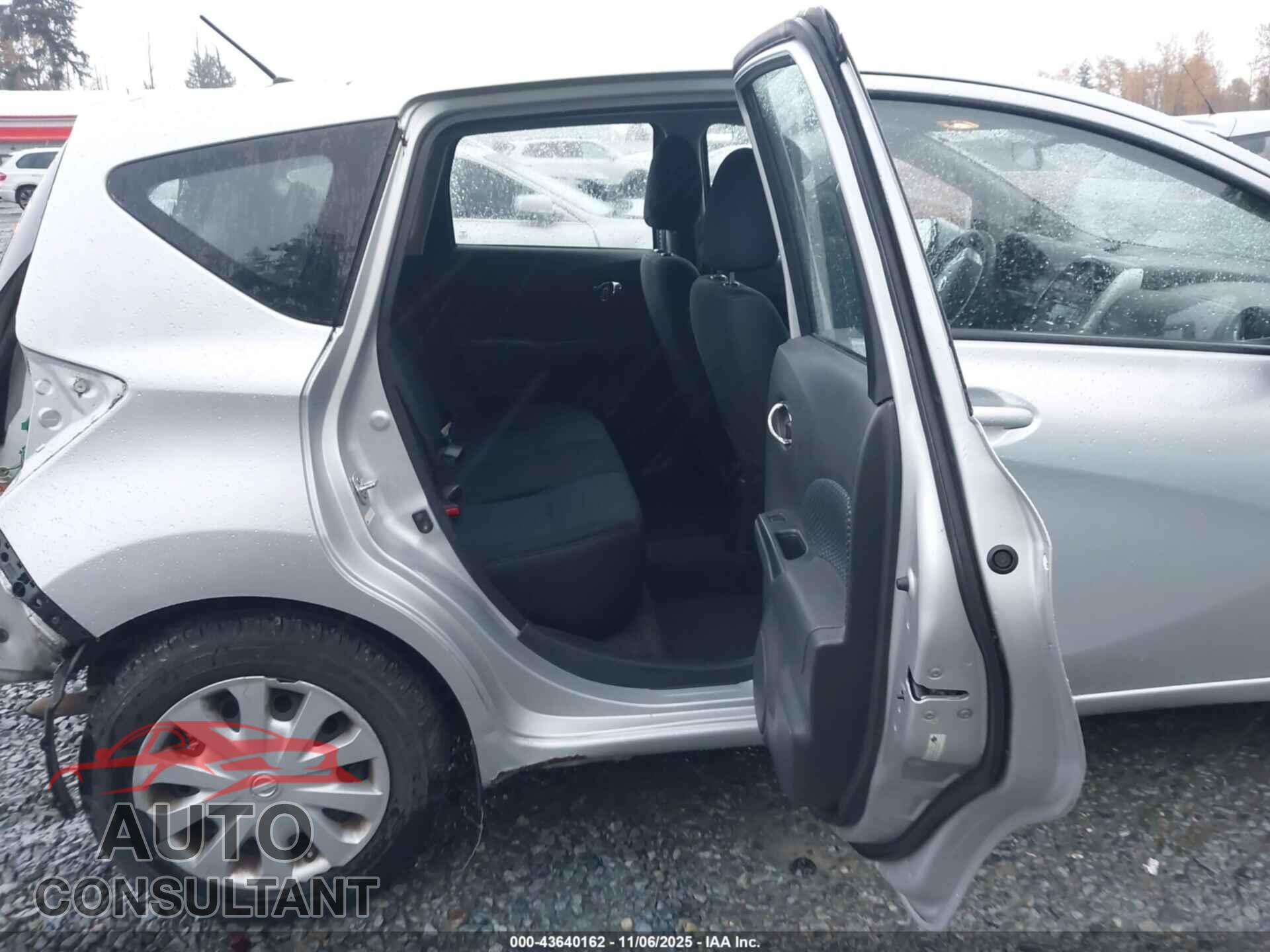 NISSAN VERSA NOTE 2015 - 3N1CE2CP1FL402692