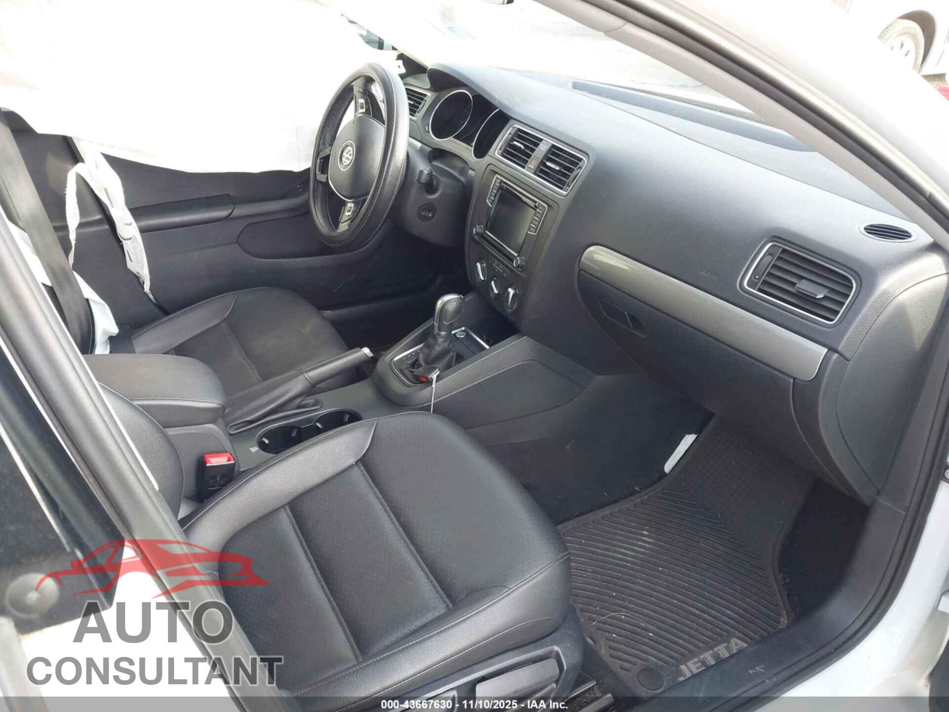 VOLKSWAGEN JETTA 2017 - 3VWDB7AJ7HM369097