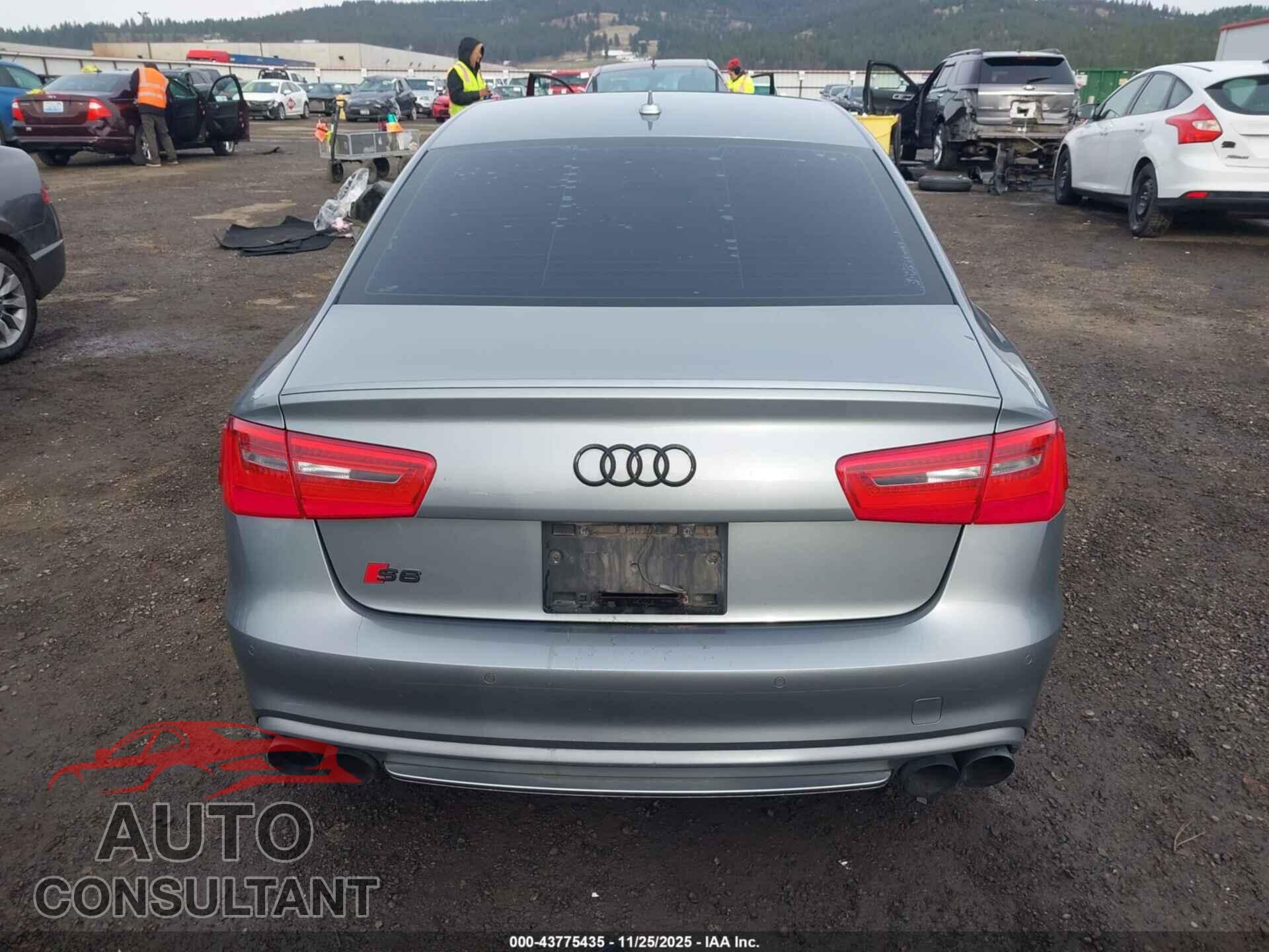AUDI S6 2013 - WAUJ2BFC2DN060945