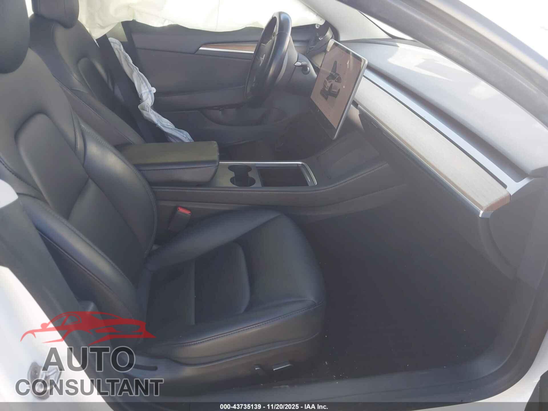 TESLA MODEL 3 2022 - 5YJ3E1EB3NF246922