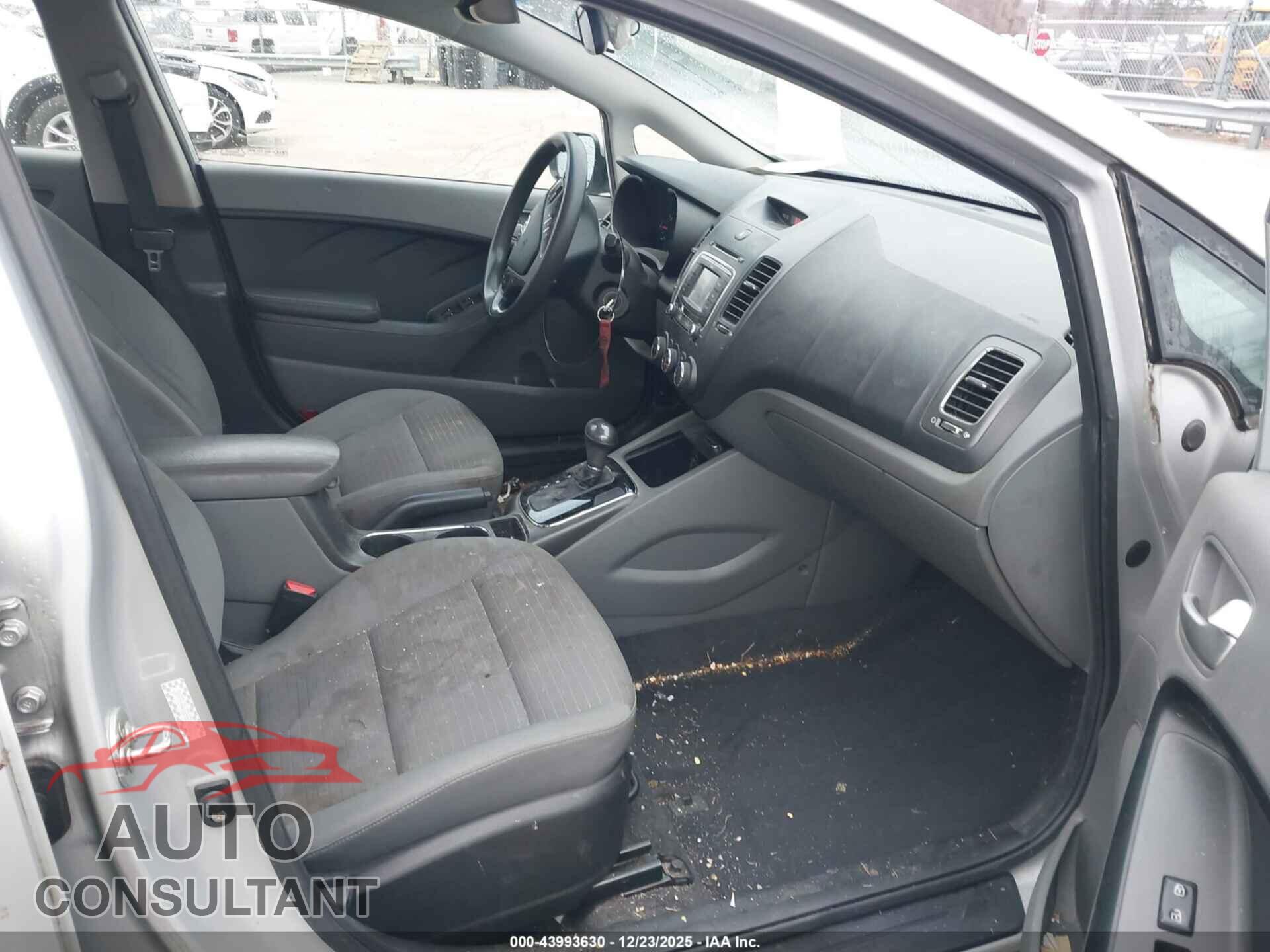 KIA FORTE 2017 - 3KPFL4A72HE045321