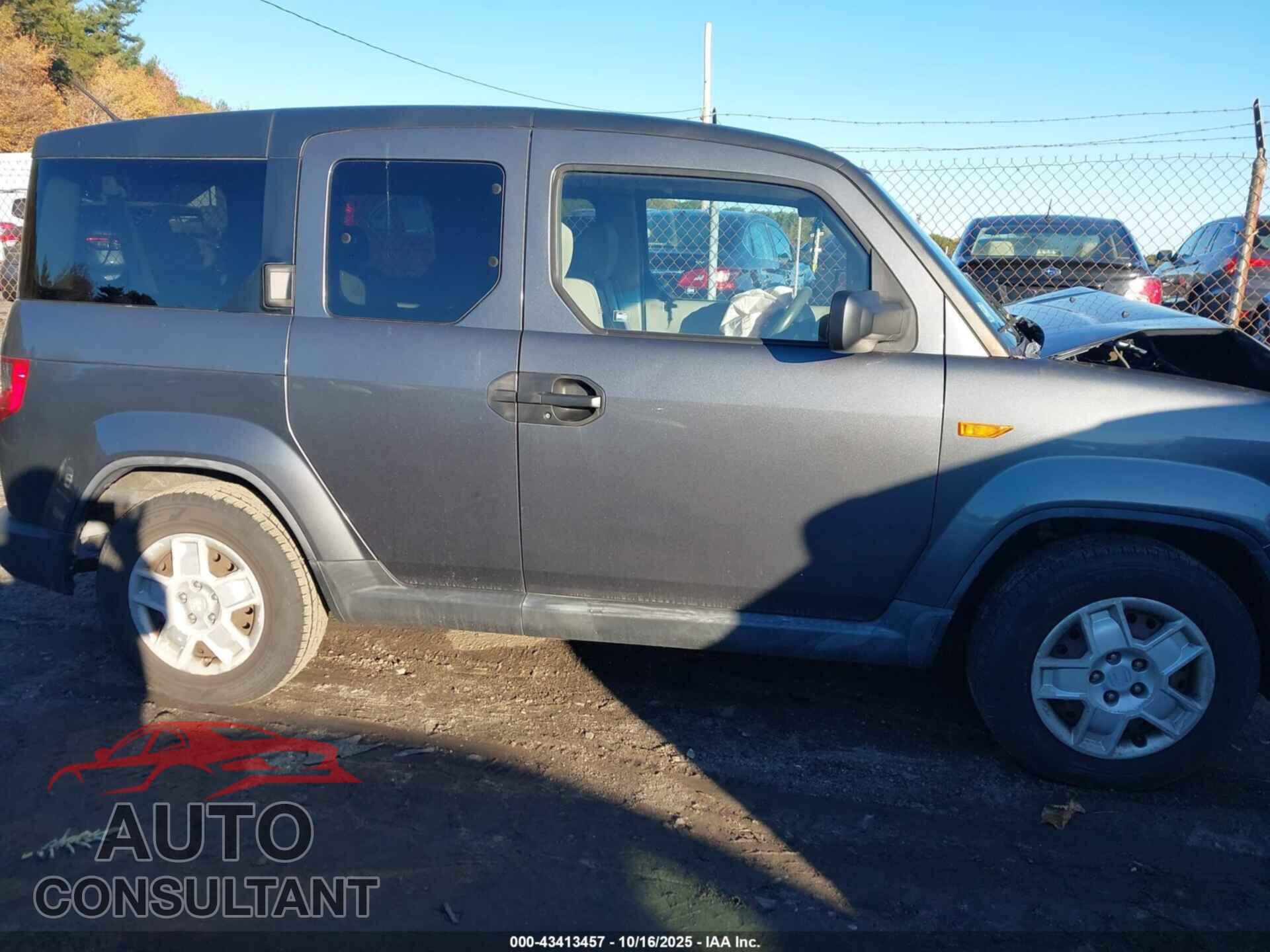 HONDA ELEMENT 2011 - 5J6YH2H39BL006106