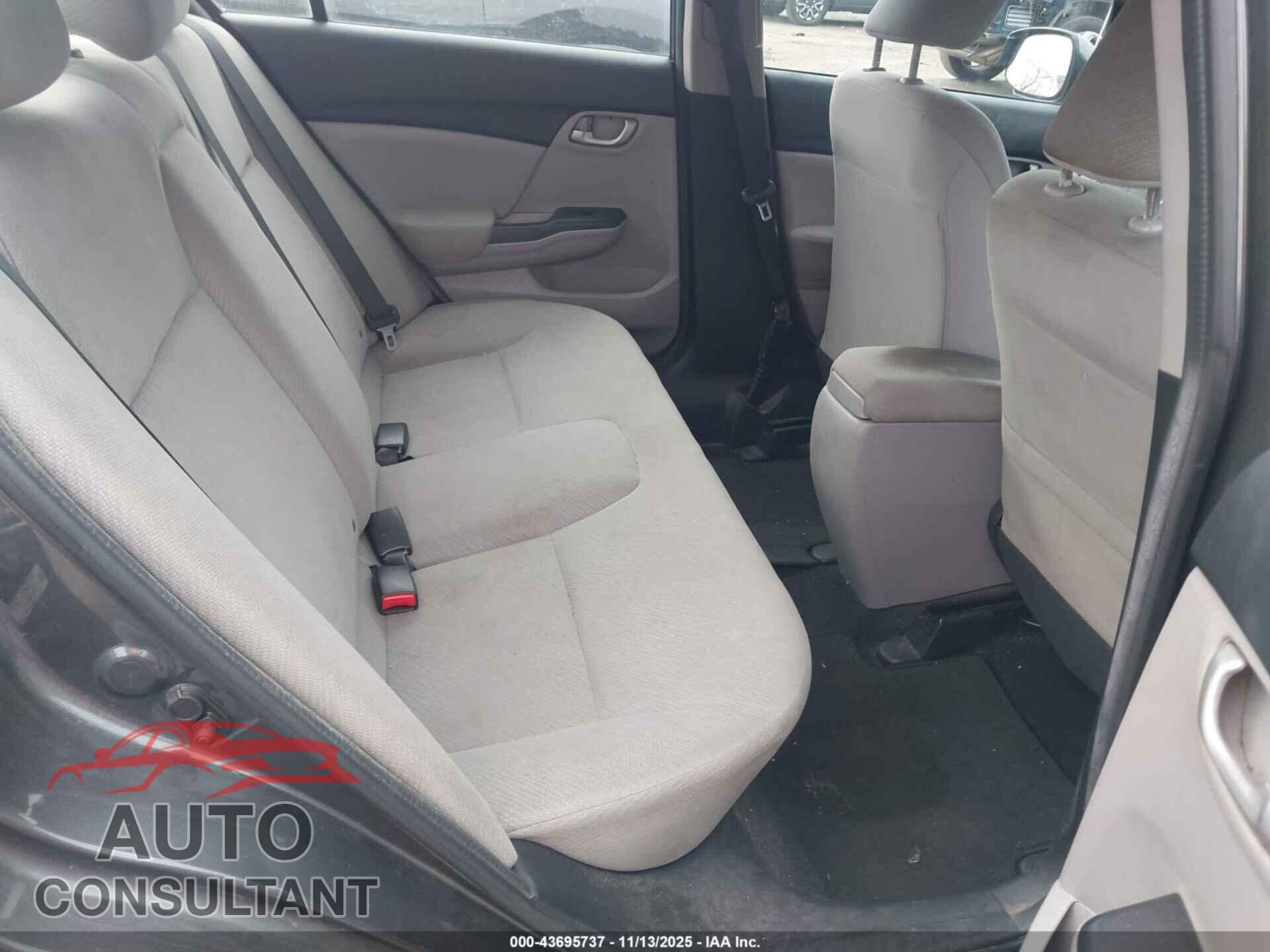 HONDA CIVIC 2013 - 2HGFB2F55DH579525