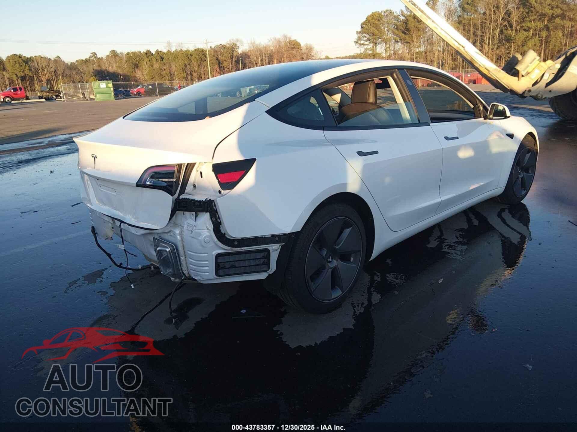 TESLA MODEL 3 2021 - 5YJ3E1EA4MF915771
