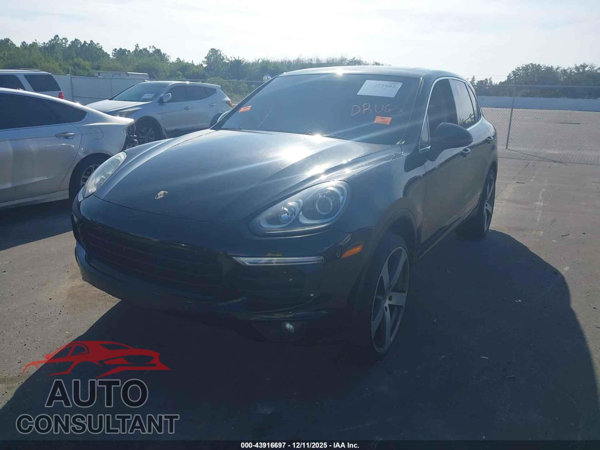 PORSCHE CAYENNE 2016 - WP1AA2A20GKA10554