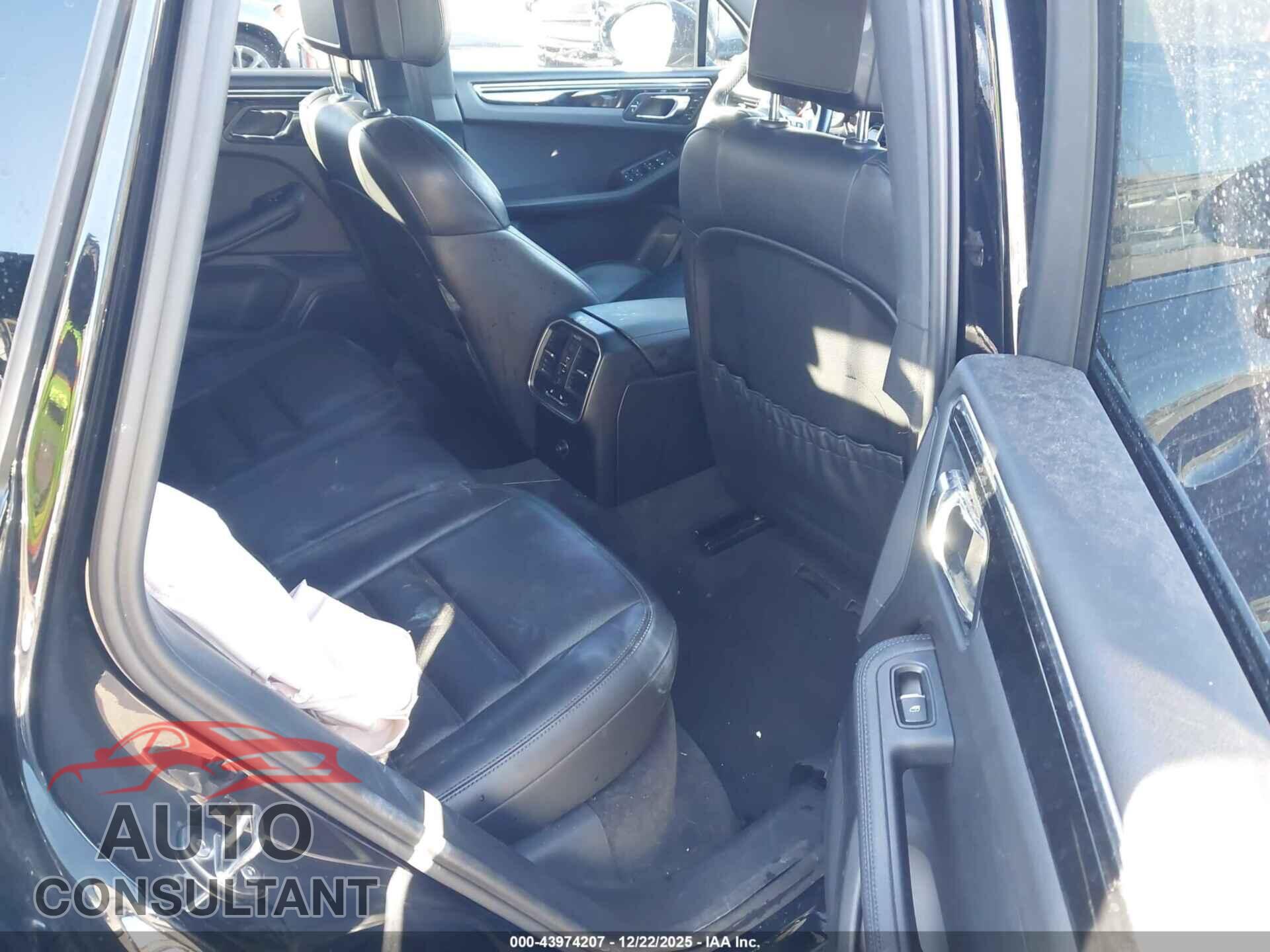 PORSCHE MACAN 2016 - WP1AB2A54GLB44386