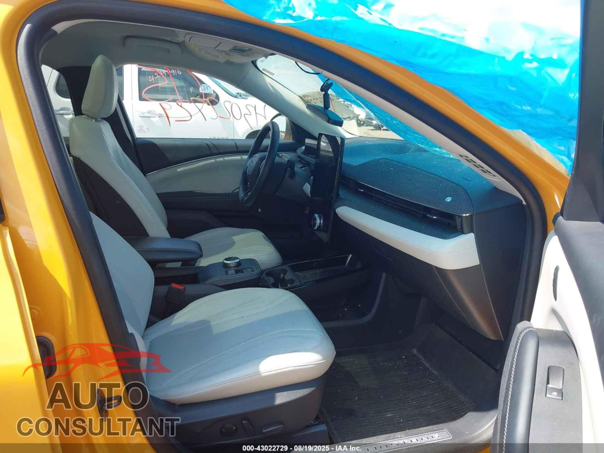 FORD MUSTANG MACH-E 2022 - 3FMTK3SS0NMA27593