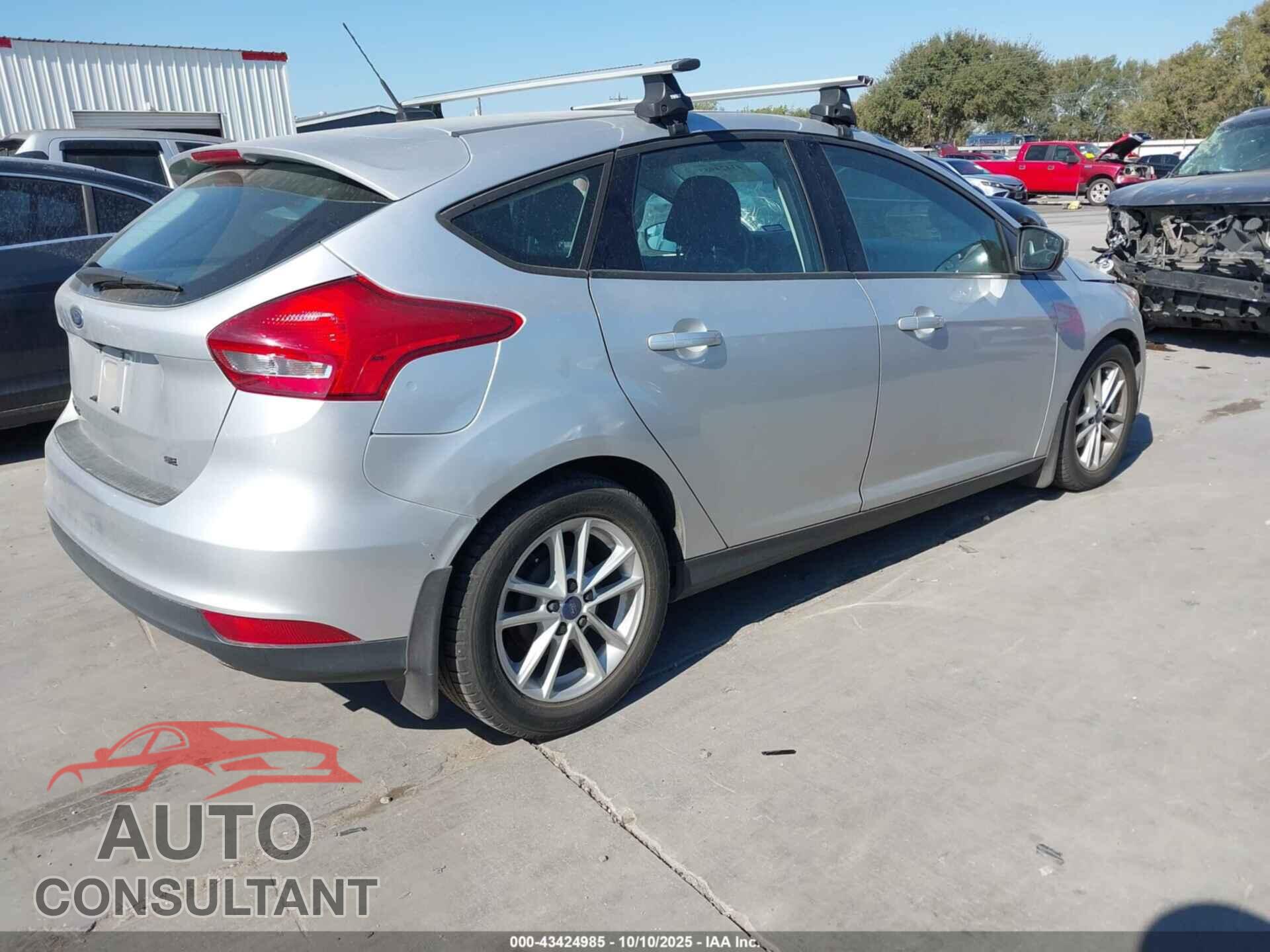 FORD FOCUS 2015 - 1FADP3K21FL244864