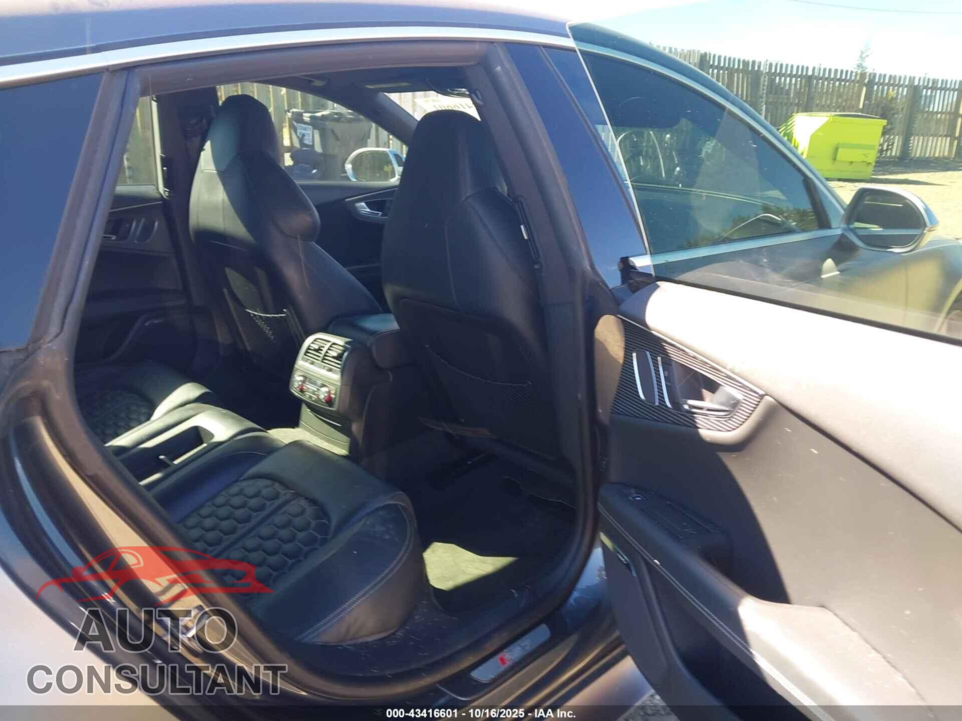 AUDI RS 7 2015 - WUAW2BFC7FN900698