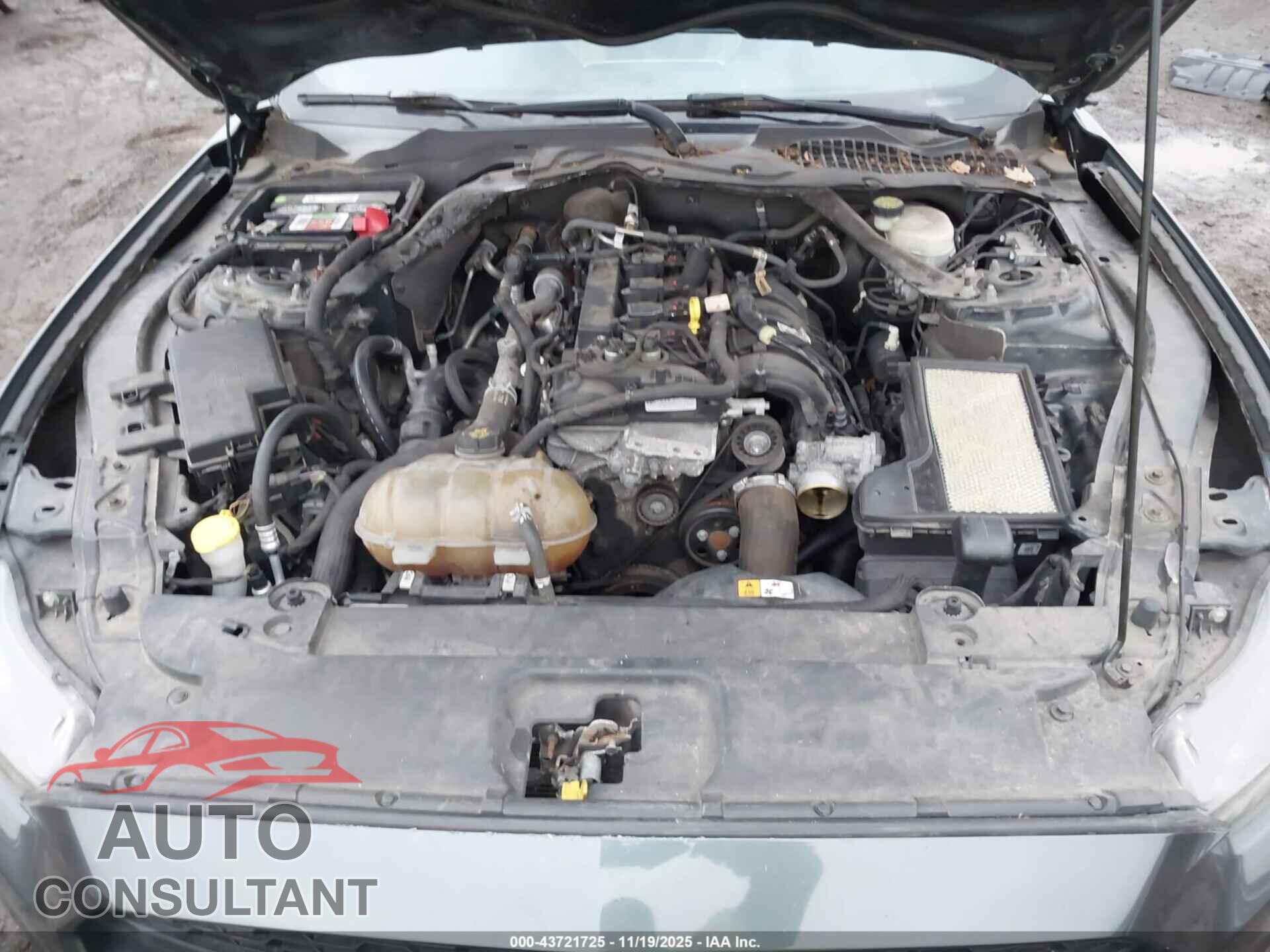 FORD MUSTANG 2015 - 1FATP8UH1F5396836