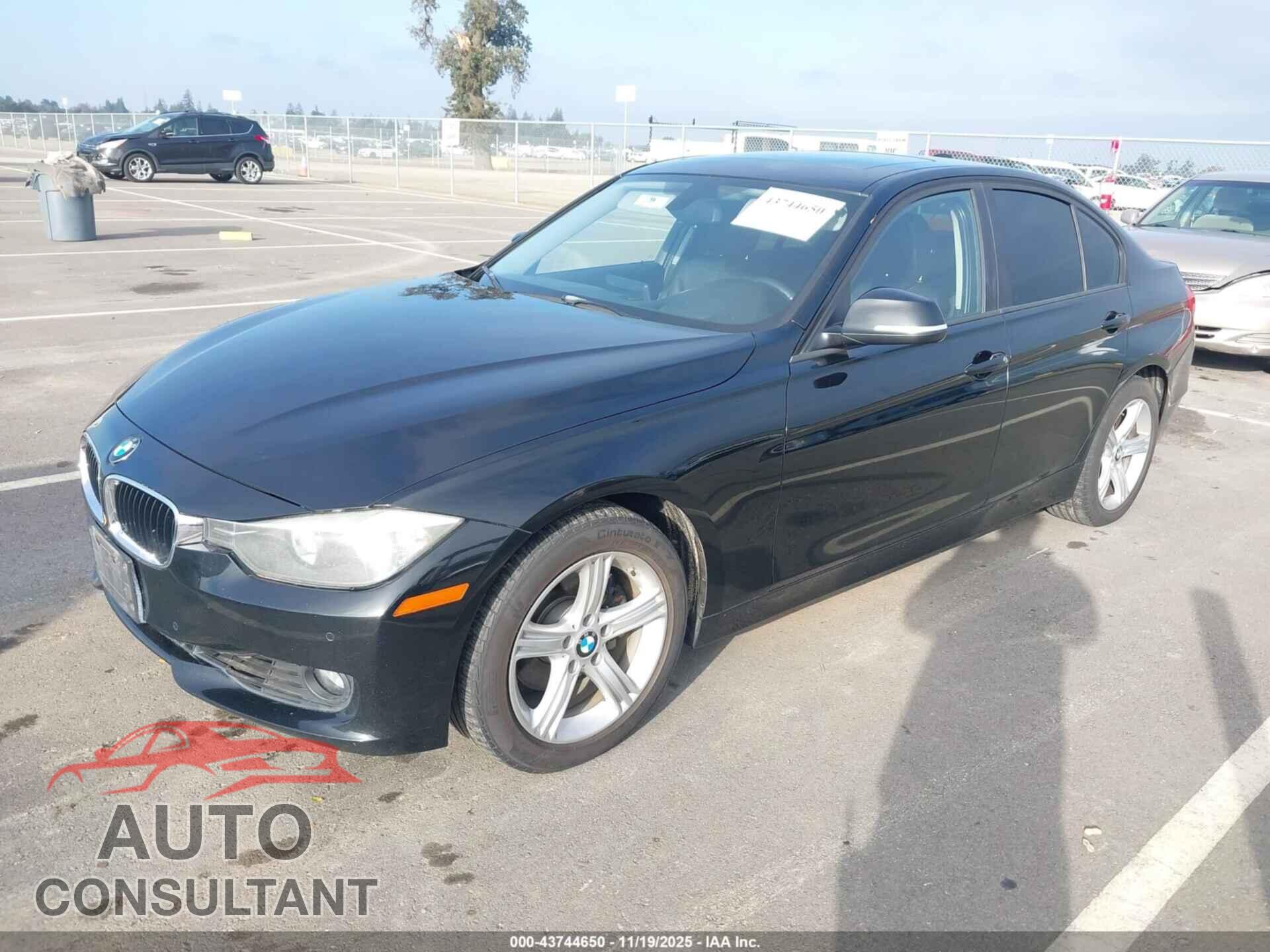 BMW 328I 2012 - WBA3C1C57CF431953