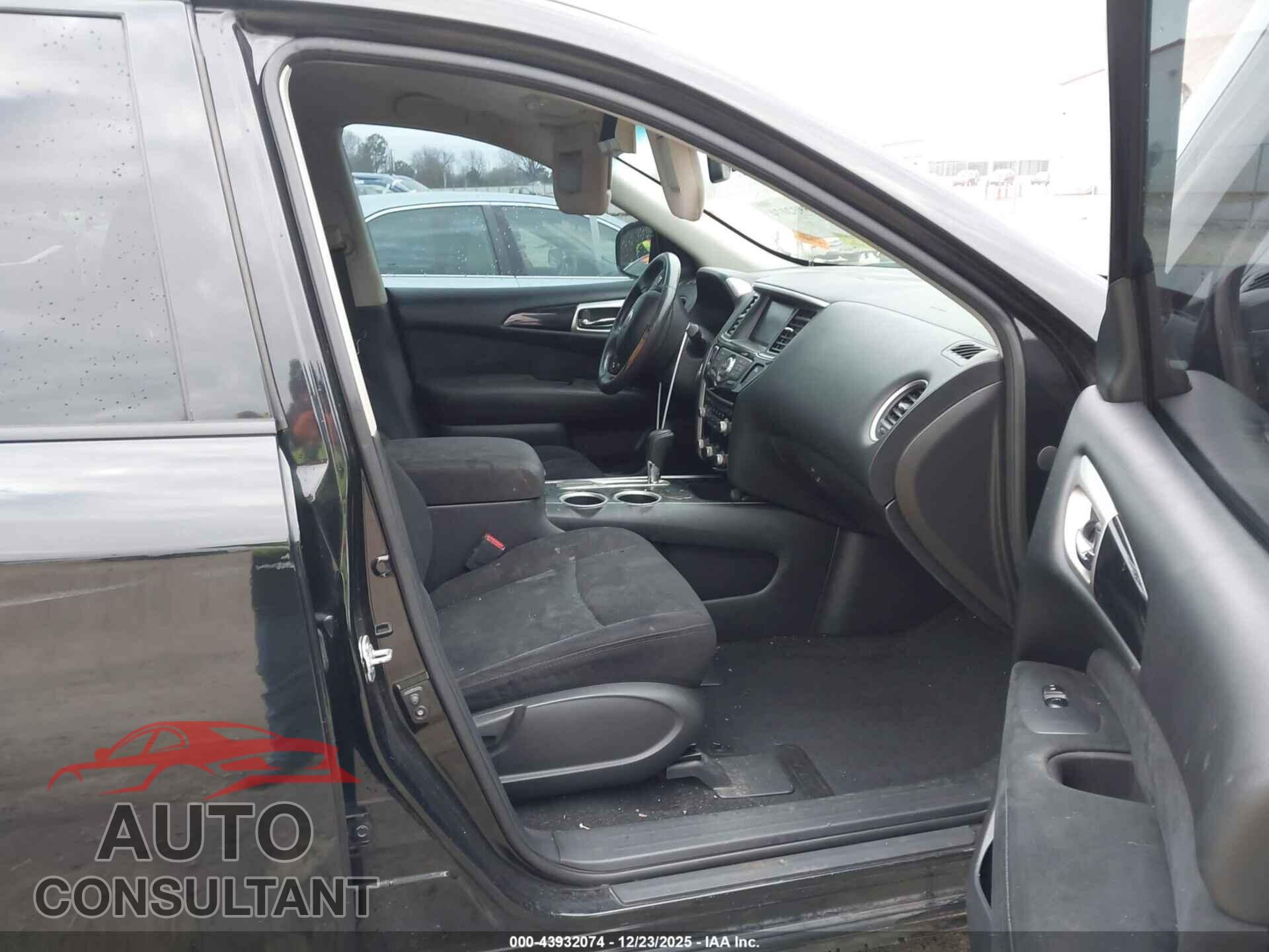 NISSAN PATHFINDER 2016 - 5N1AR2MN9GC617543