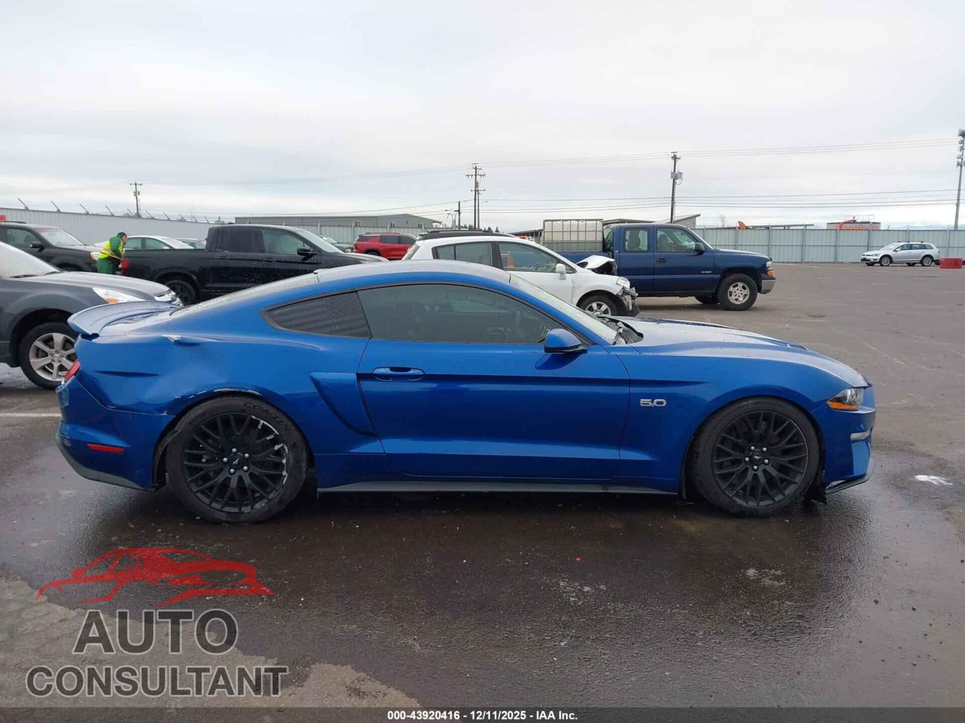 FORD MUSTANG 2018 - 1FA6P8CF3J5109423