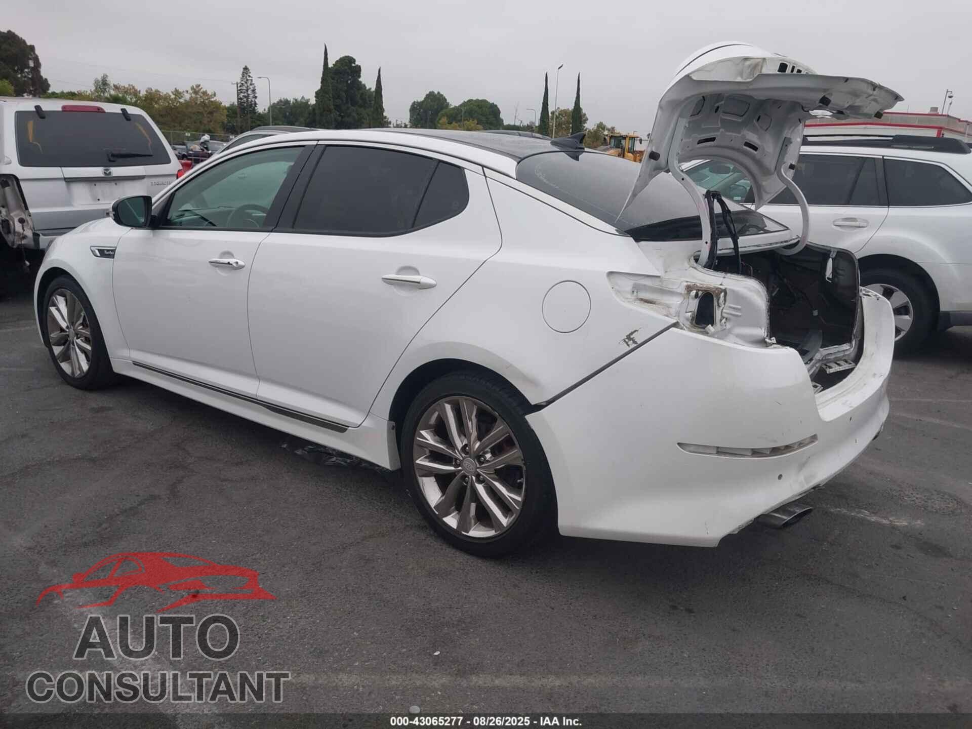 KIA OPTIMA 2014 - 5XXGR4A67EG282559