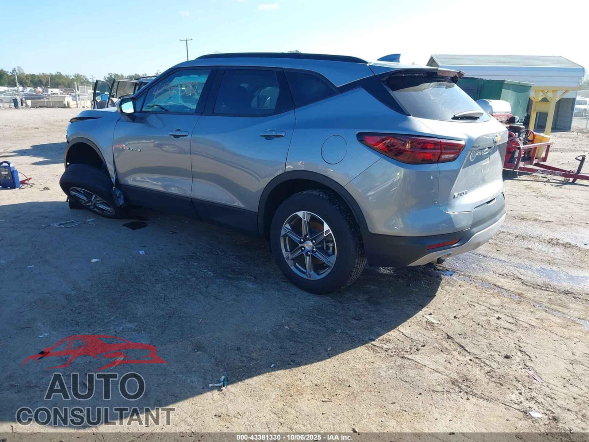 CHEVROLET BLAZER 2023 - 3GNKBCR48PS214920