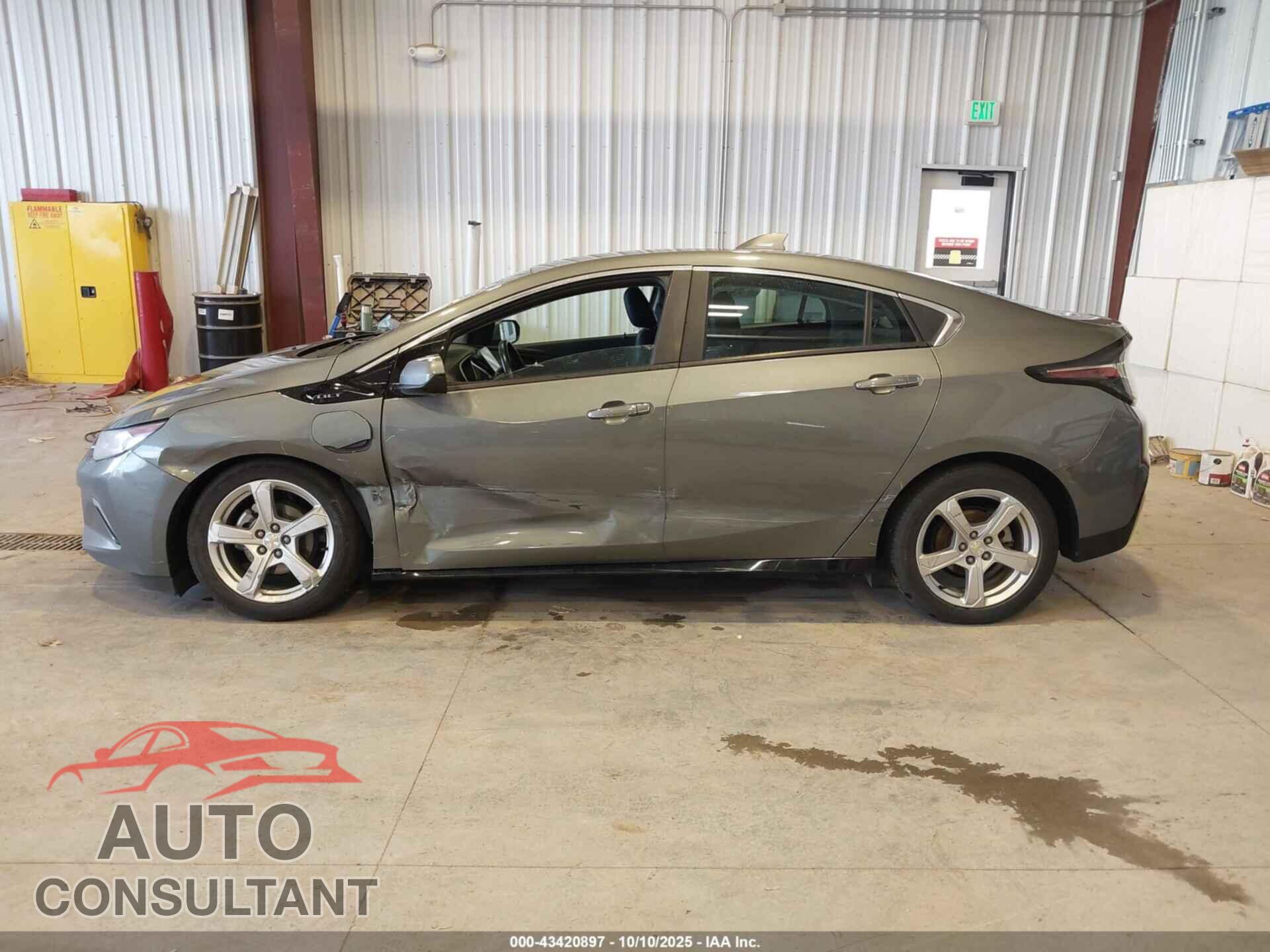 CHEVROLET VOLT 2017 - 1G1RA6S56HU111794