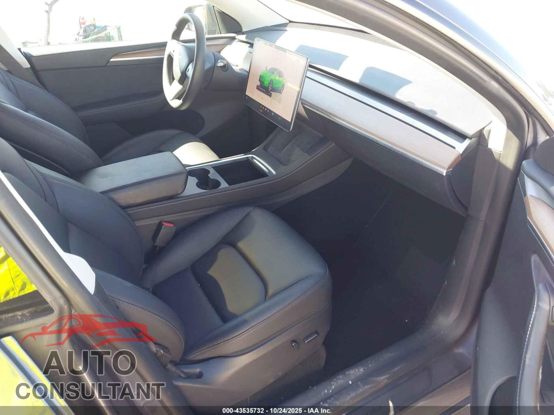 TESLA MODEL Y 2023 - 7SAYGAEE1PF769999